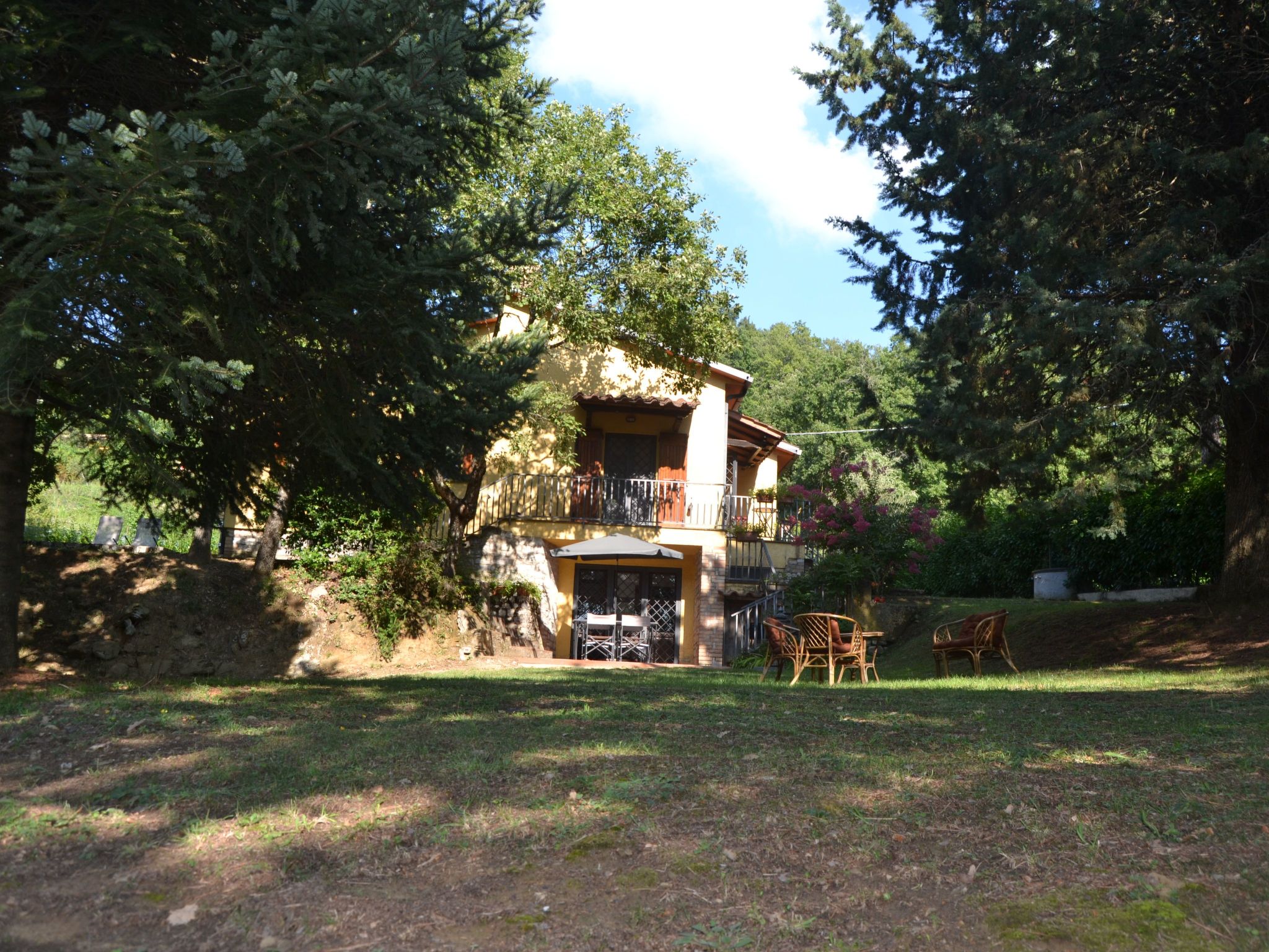 Freistehendes Haus mit Garten zur alleinigen Nutzung-Binnen