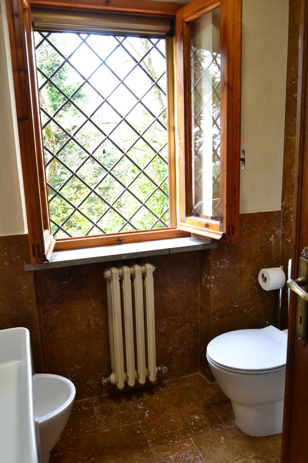 Freistehendes Haus mit Garten zur alleinigen Nutzung-Binnen