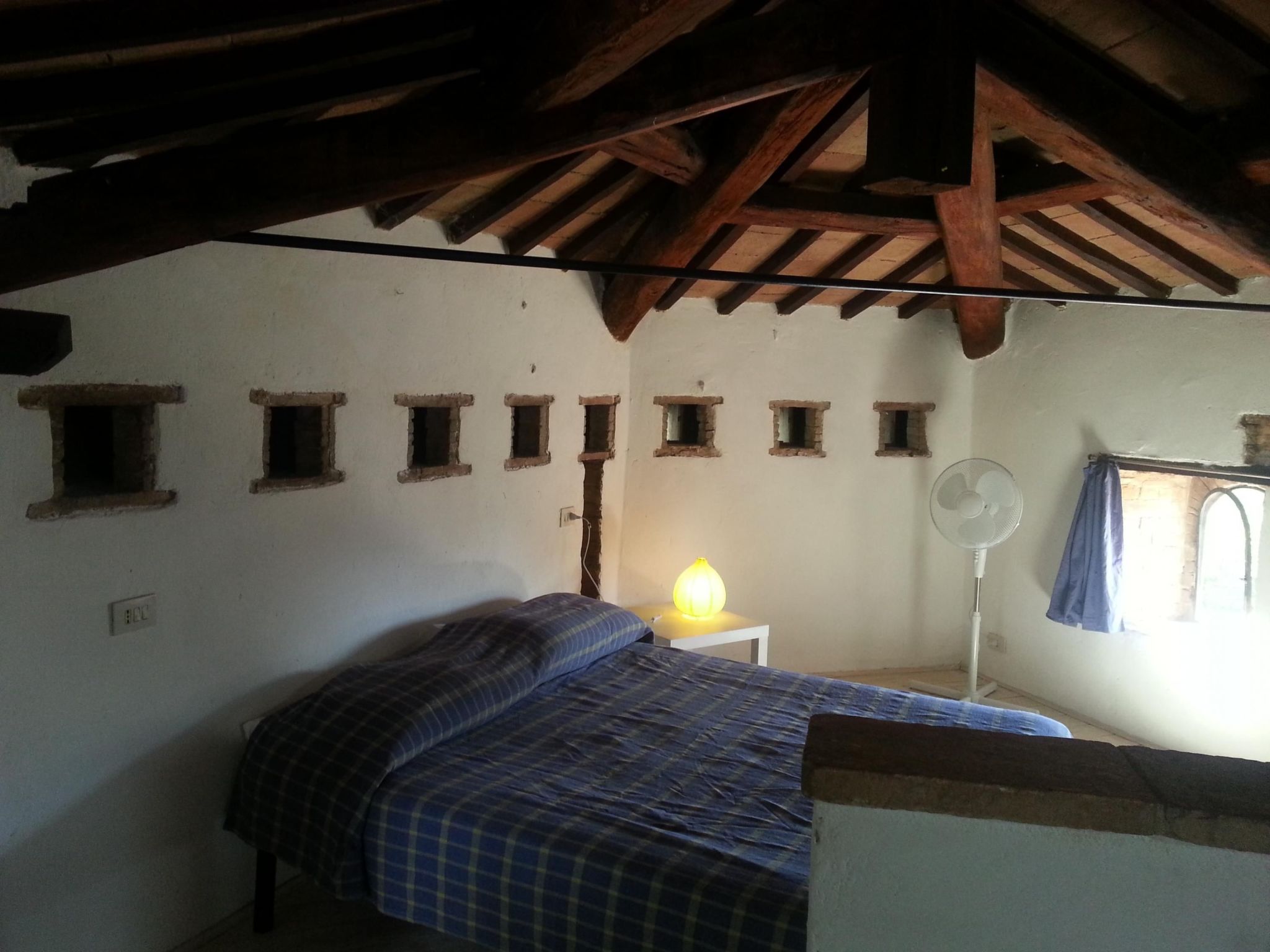 The Pigeon HouseFront garden with table and chairs2+1 pl m2 60 Second floor, living room with fireplace, kitchenette, double bedroom, bathroom with shower. Heating on consumption by pellet stove. it05..