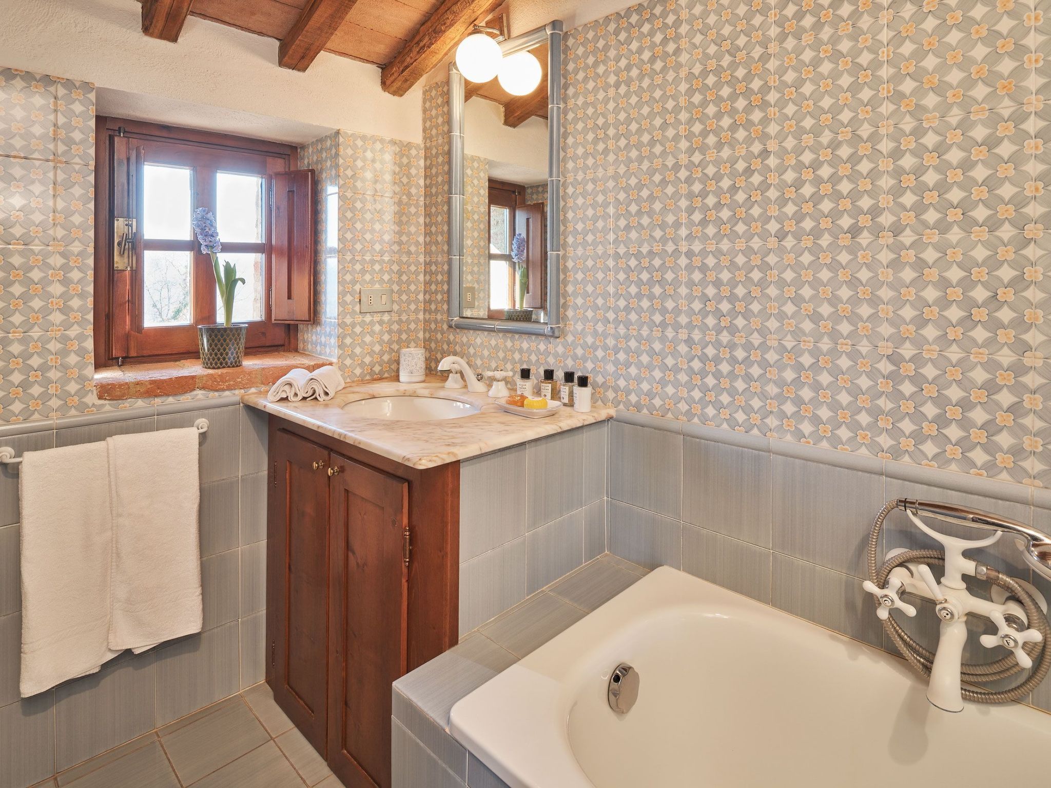 Haus Monte-Image-tags.info