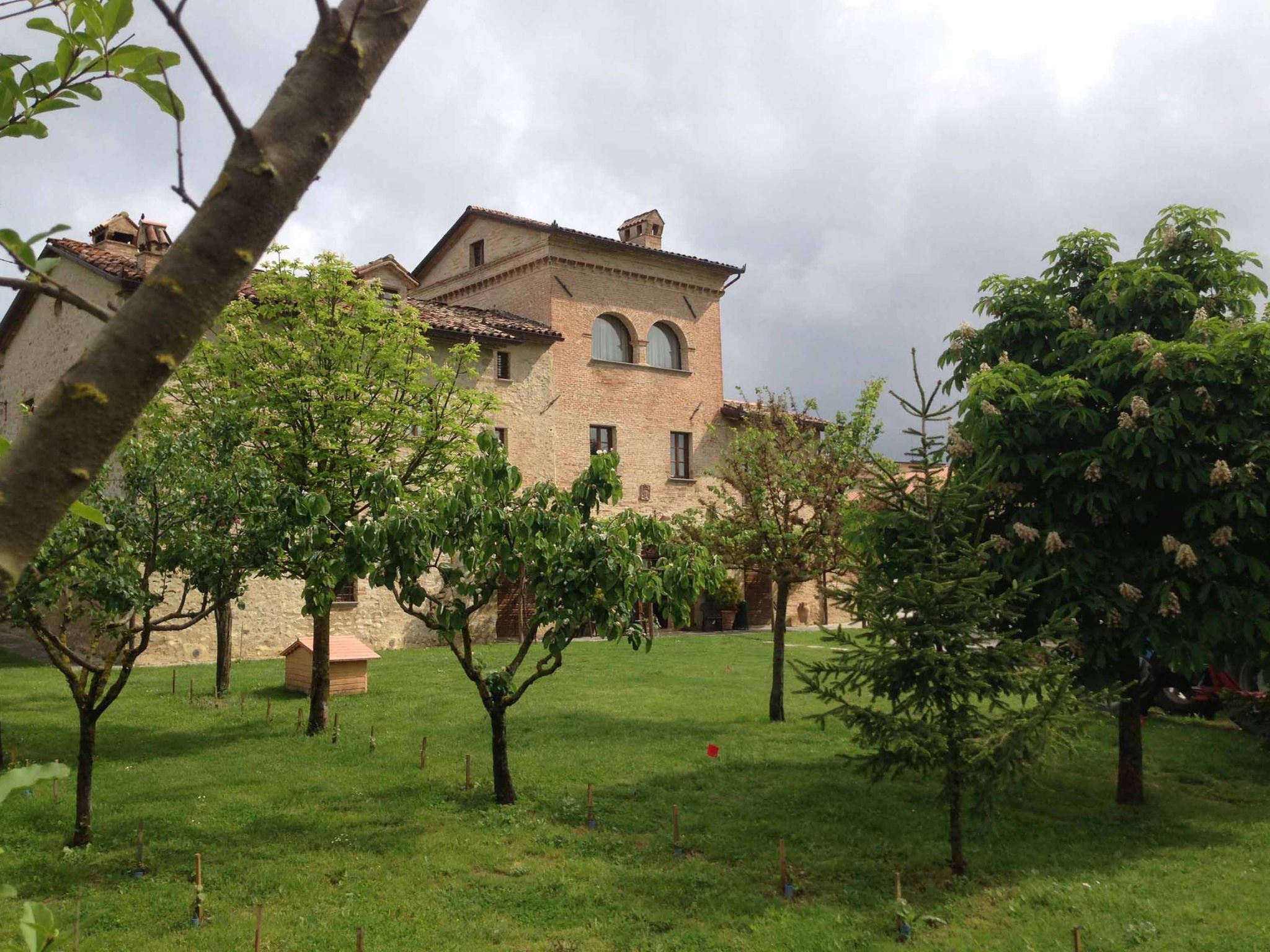 Altes Kloster und eleganter Landsitz-Binnen
