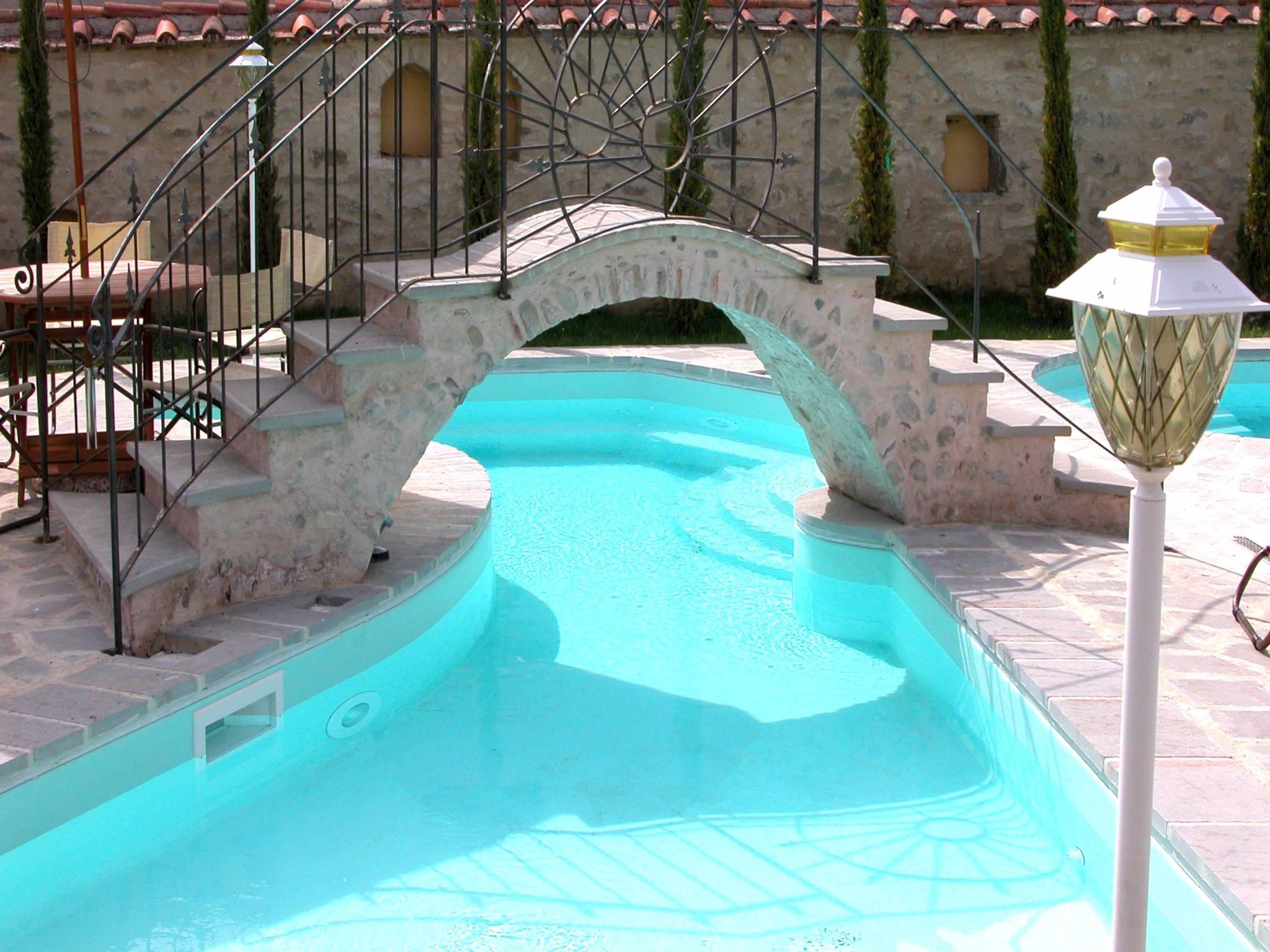 Altes Kloster und eleganter Landsitz-Binnen