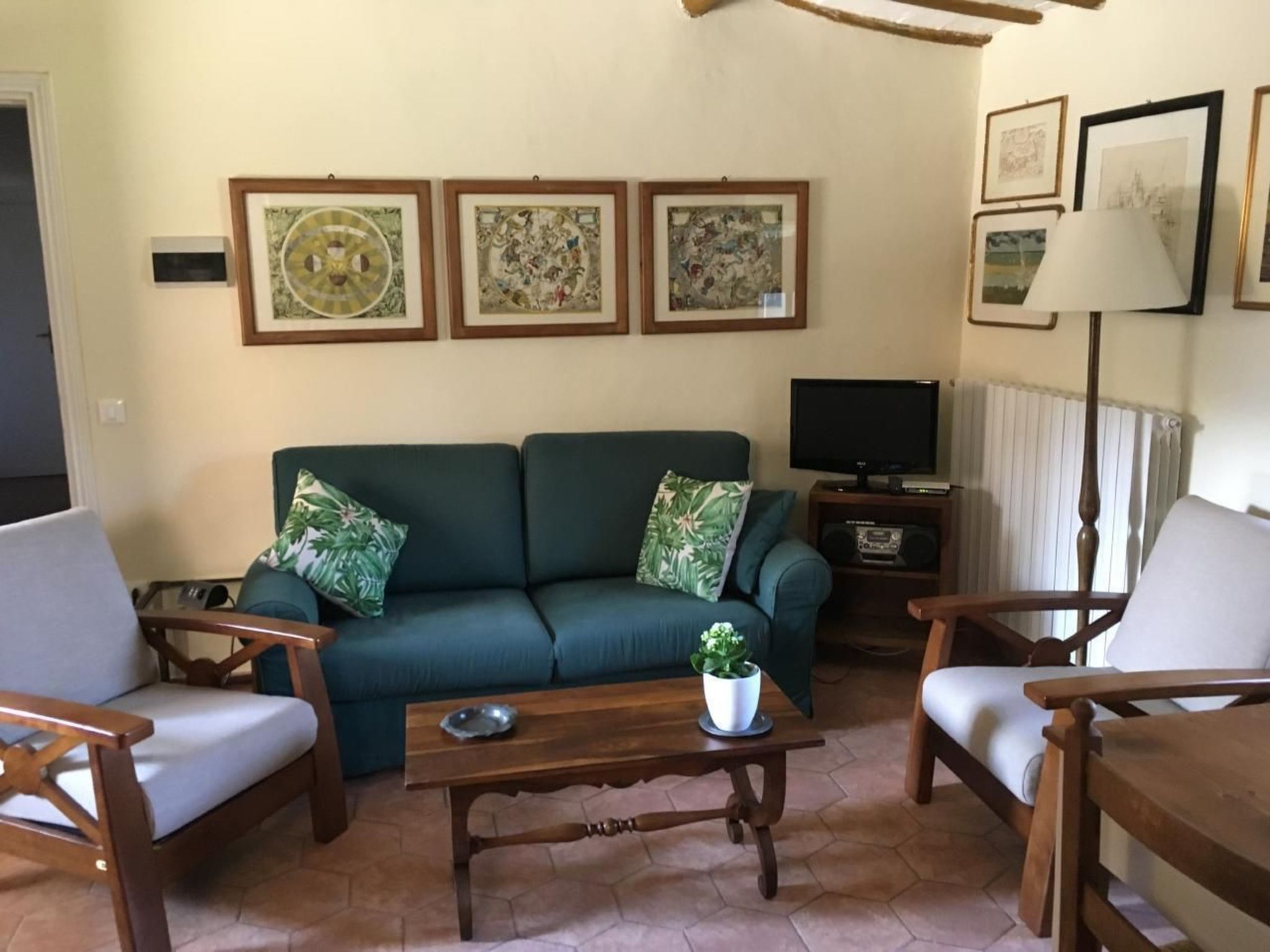 In Spoleto mit Garten, Grill und Terrasse-Binnen