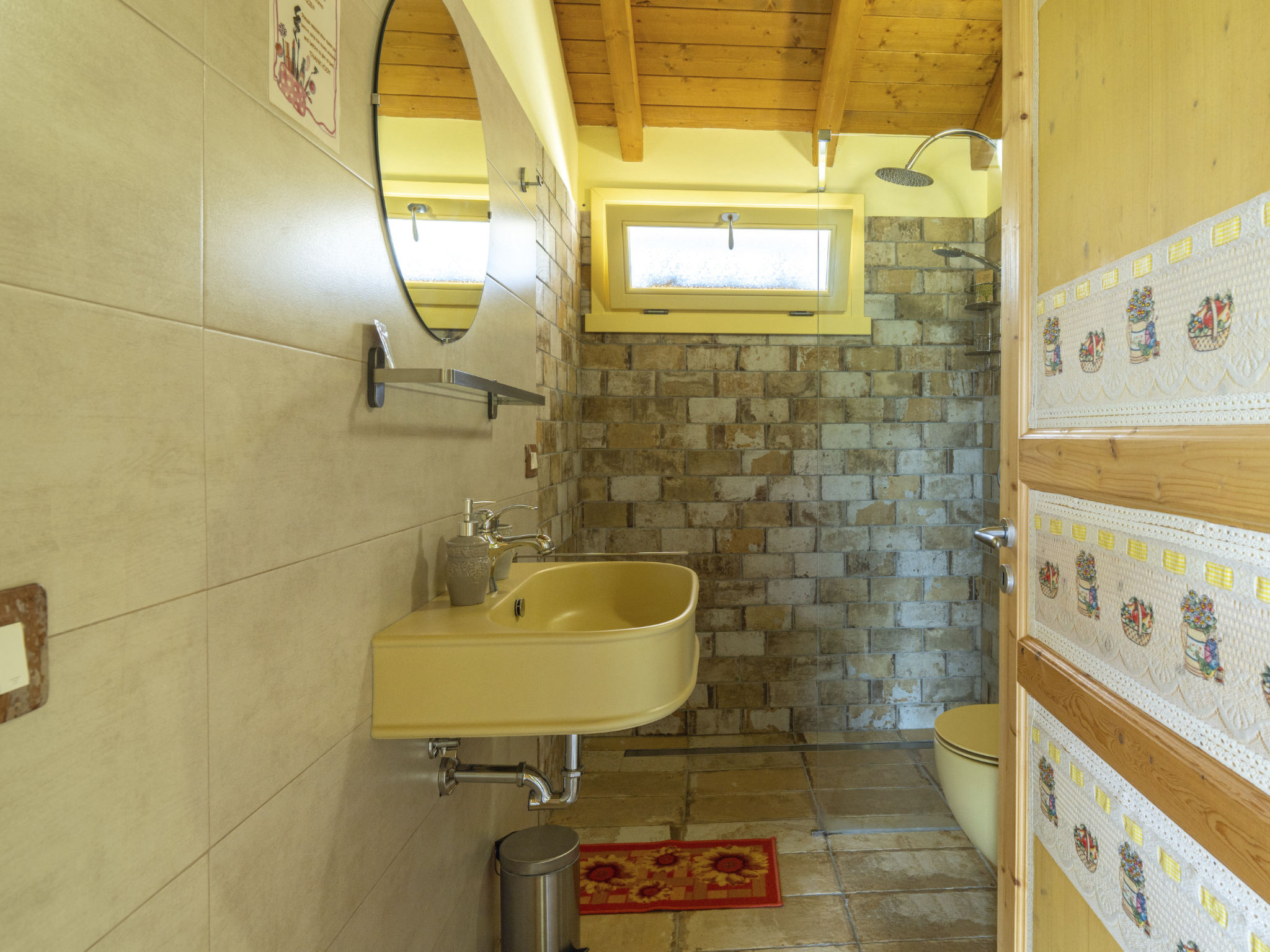 'Messis la gialla'-Dedans