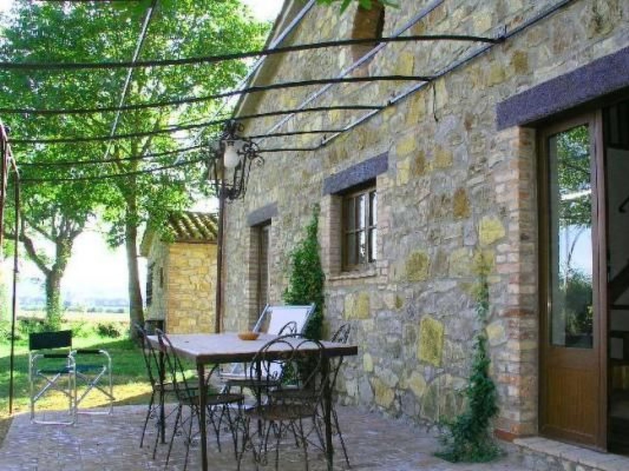 Gesamte Struktur-Draußen