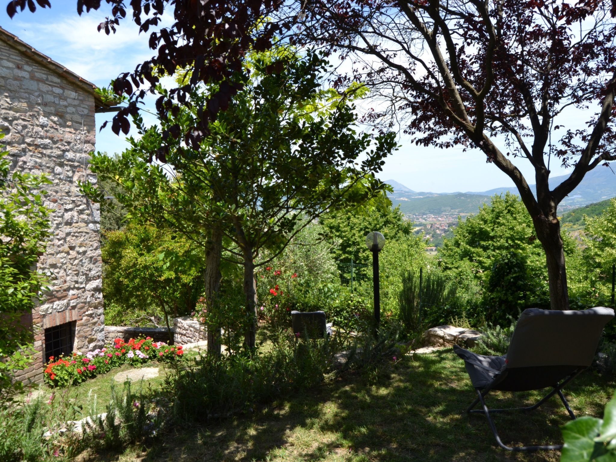 Altes Steinhaus mit Garten-Binnen