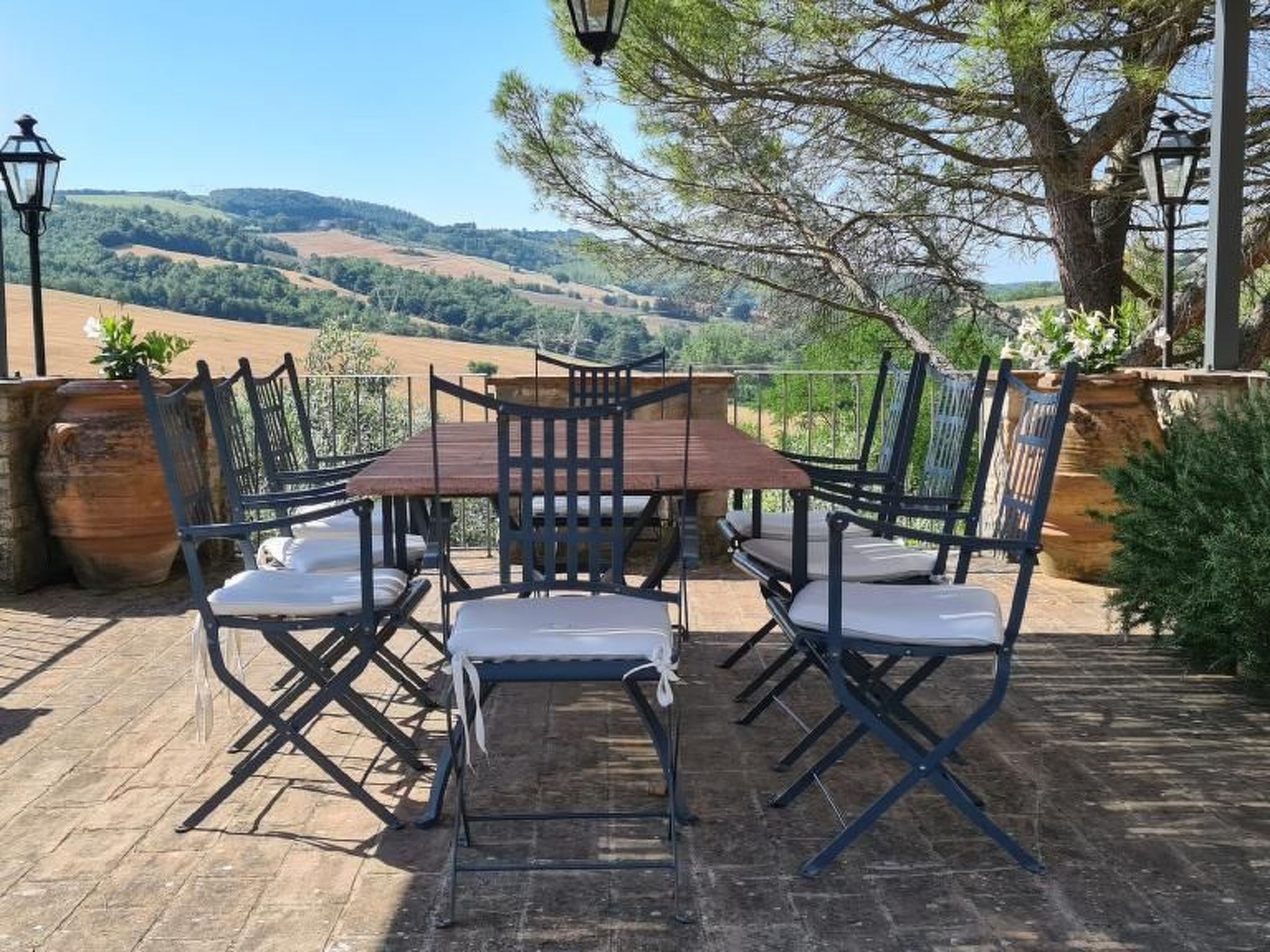 Altes Haus in Rotecastello mit großem Pool-Image-tags.info