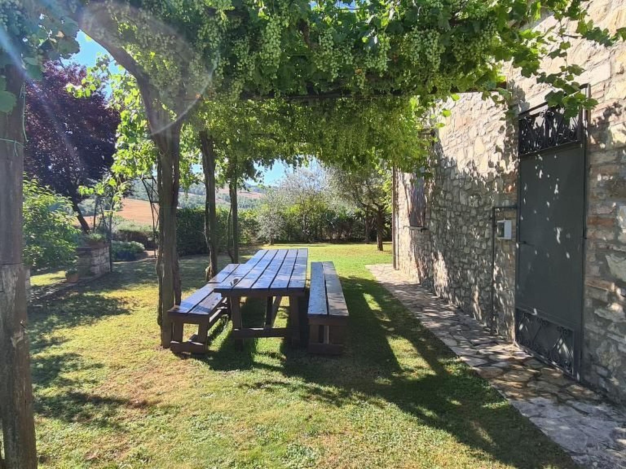 Altes Haus in Rotecastello mit großem Pool-Image-tags.info