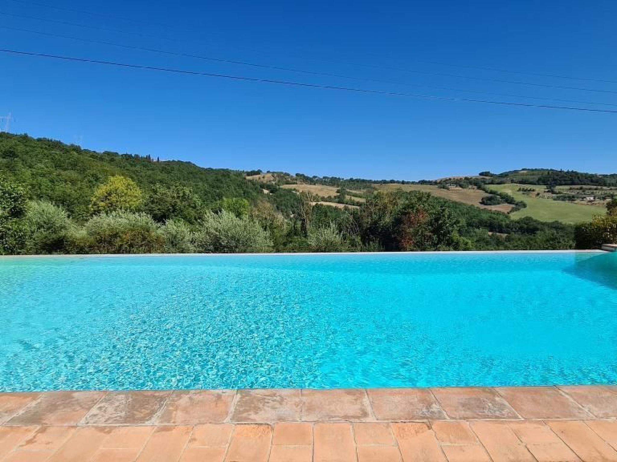 Altes Haus in Rotecastello mit großem Pool-Image-tags.info