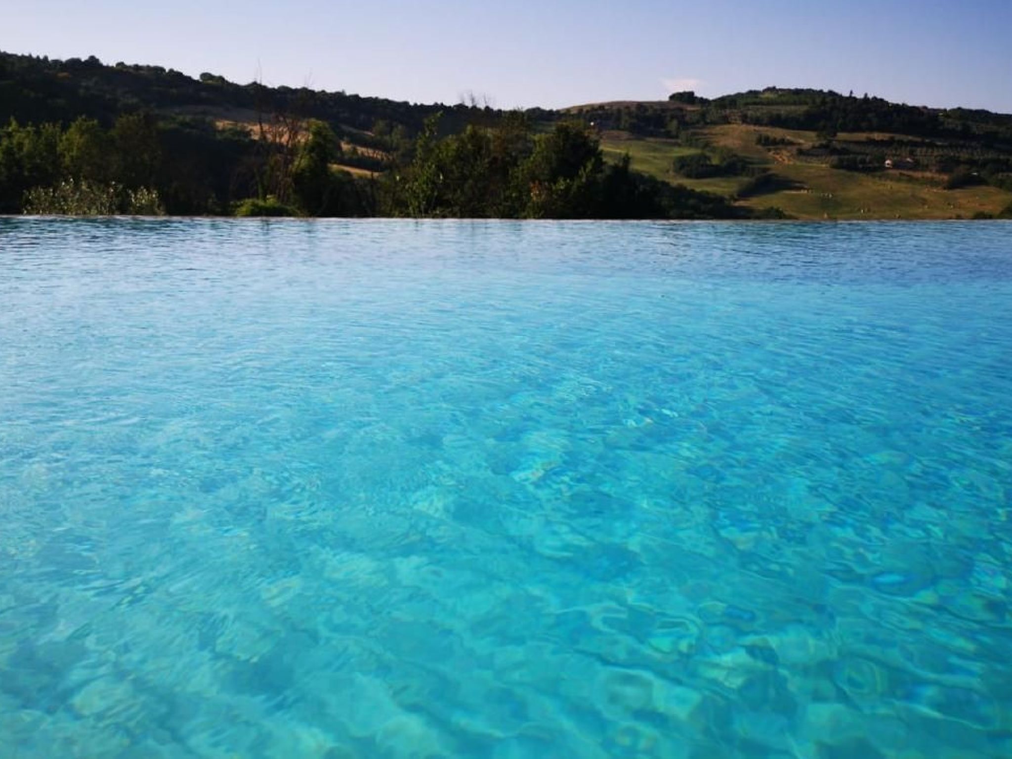 Altes Haus in Rotecastello mit großem Pool-Image-tags.info