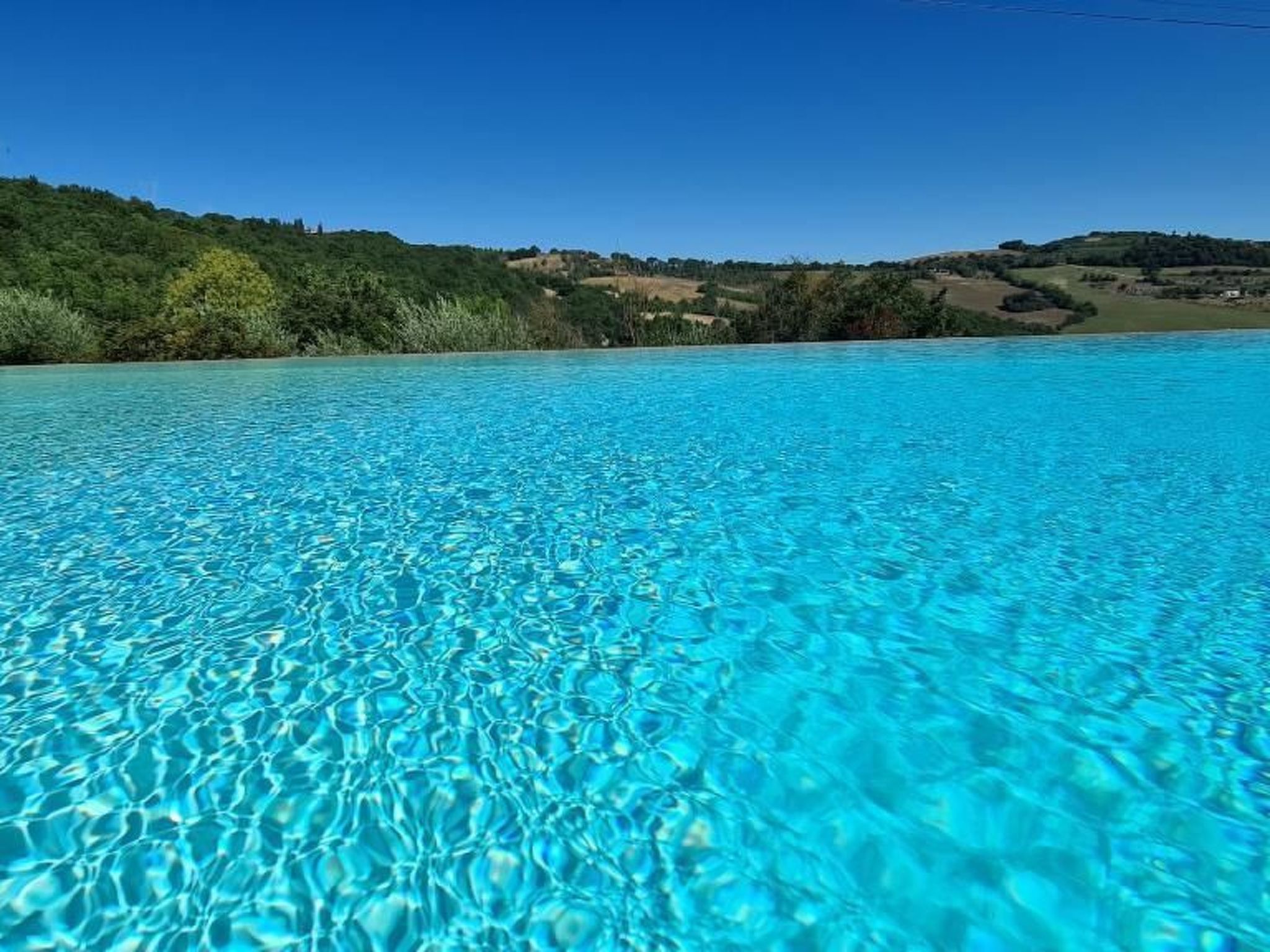 Altes Haus in Rotecastello mit großem Pool-Image-tags.info