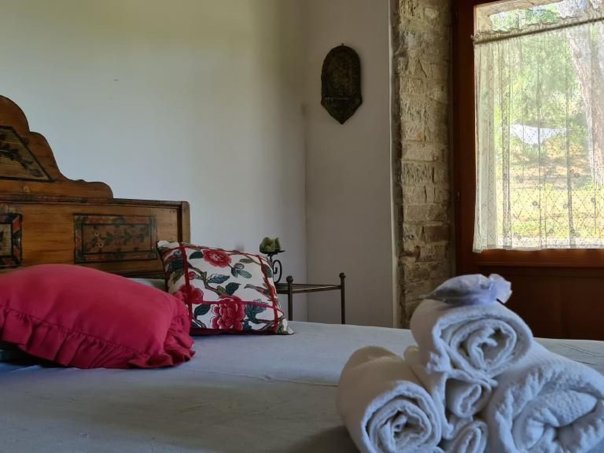 Altes Haus in Rotecastello mit großem Pool-Image-tags.info