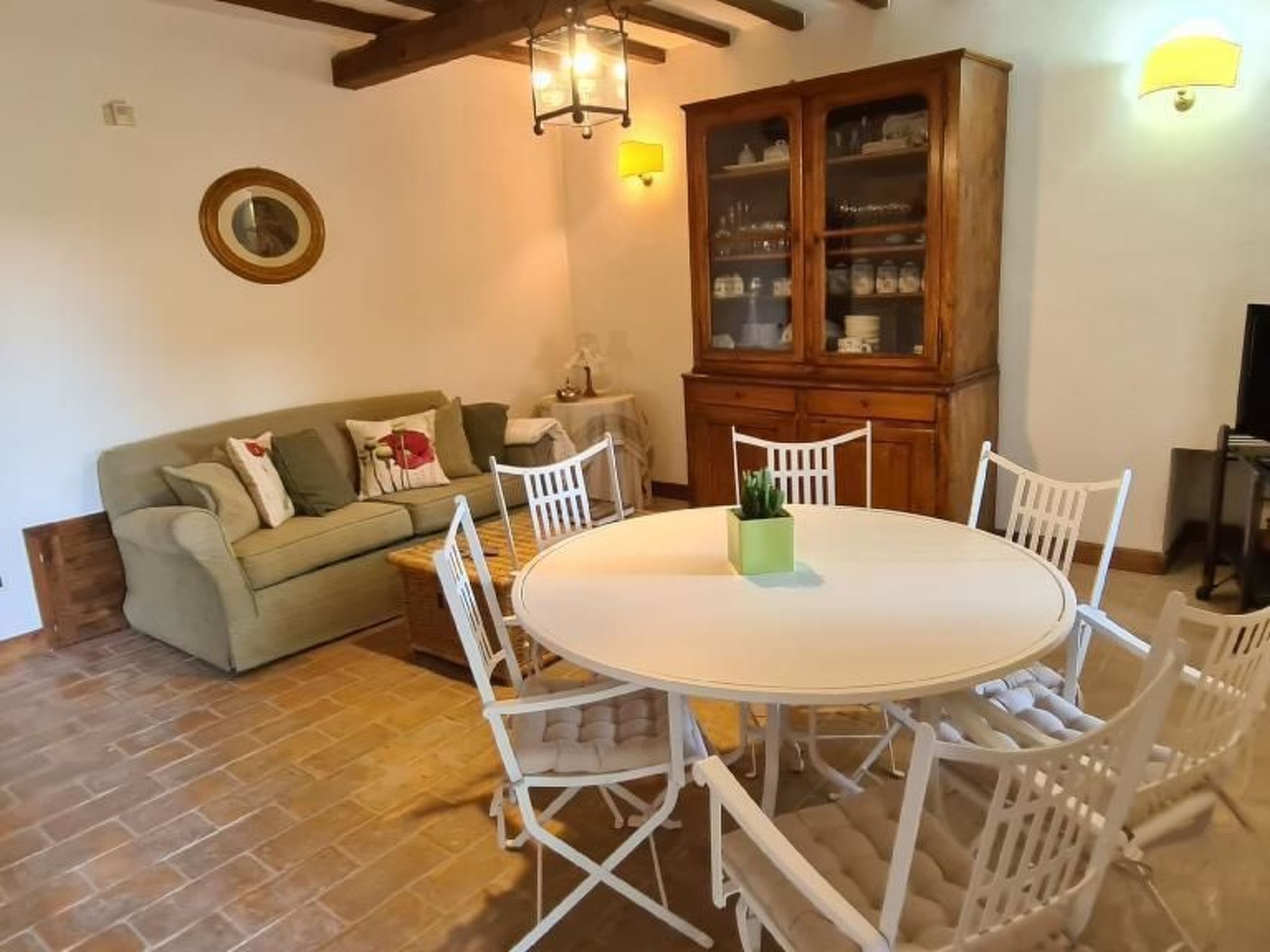 Altes Haus in Rotecastello mit großem Pool-Image-tags.info