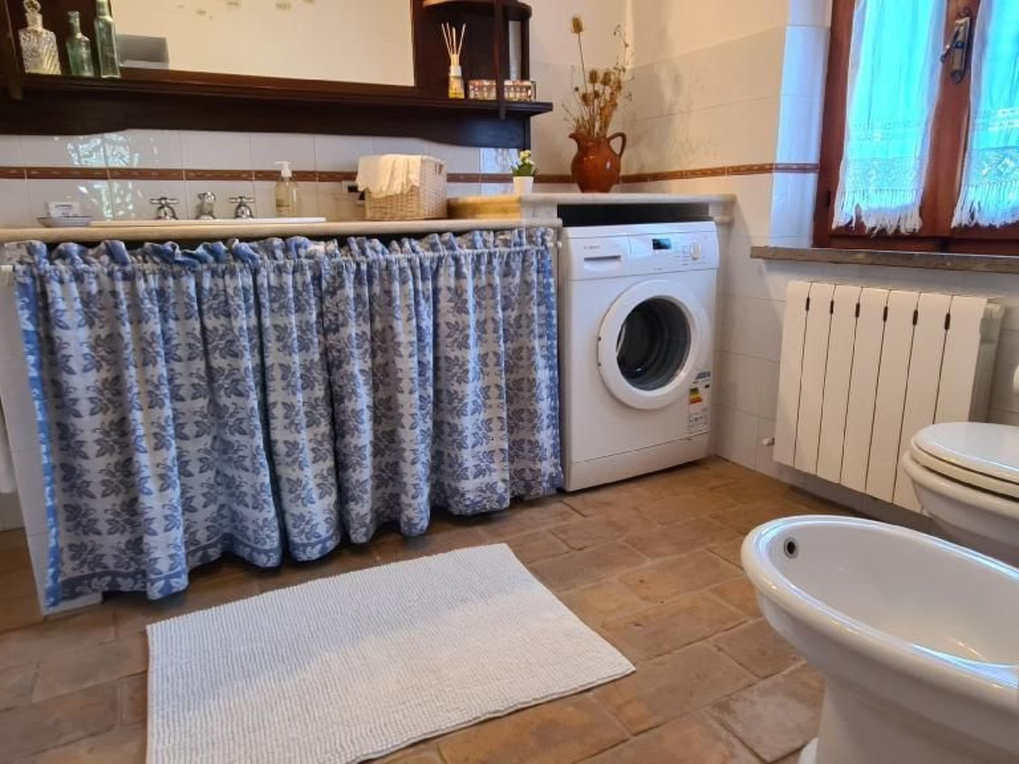 Altes Haus in Rotecastello mit großem Pool-Image-tags.info