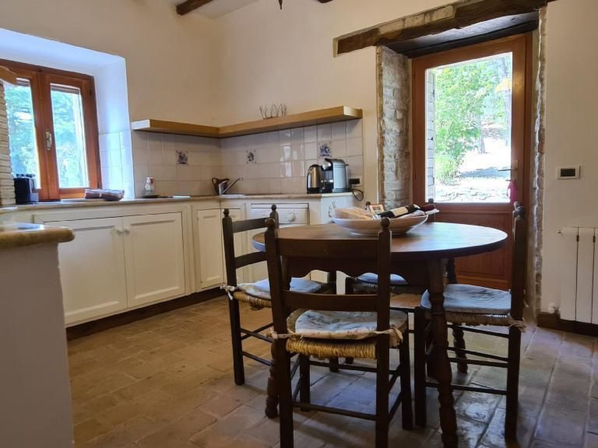 Altes Haus in Rotecastello mit großem Pool-Image-tags.info