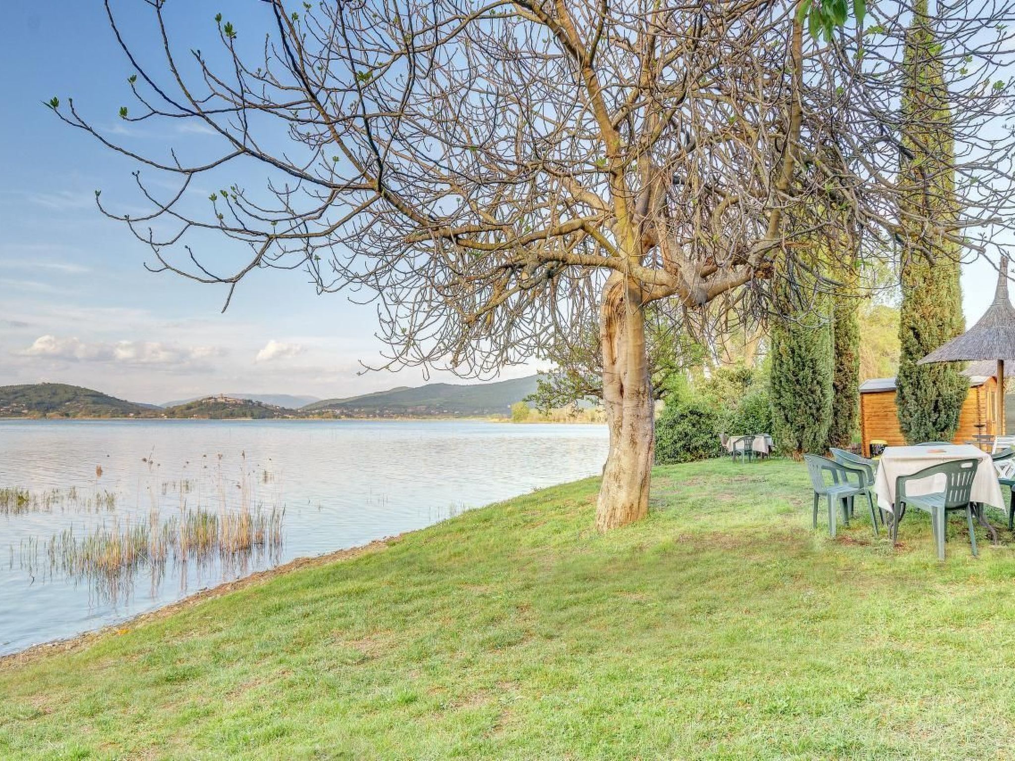 Schöne Wohnung in Magione mit Garten, gemeinschaftlichem Pool und Grill-Binnen