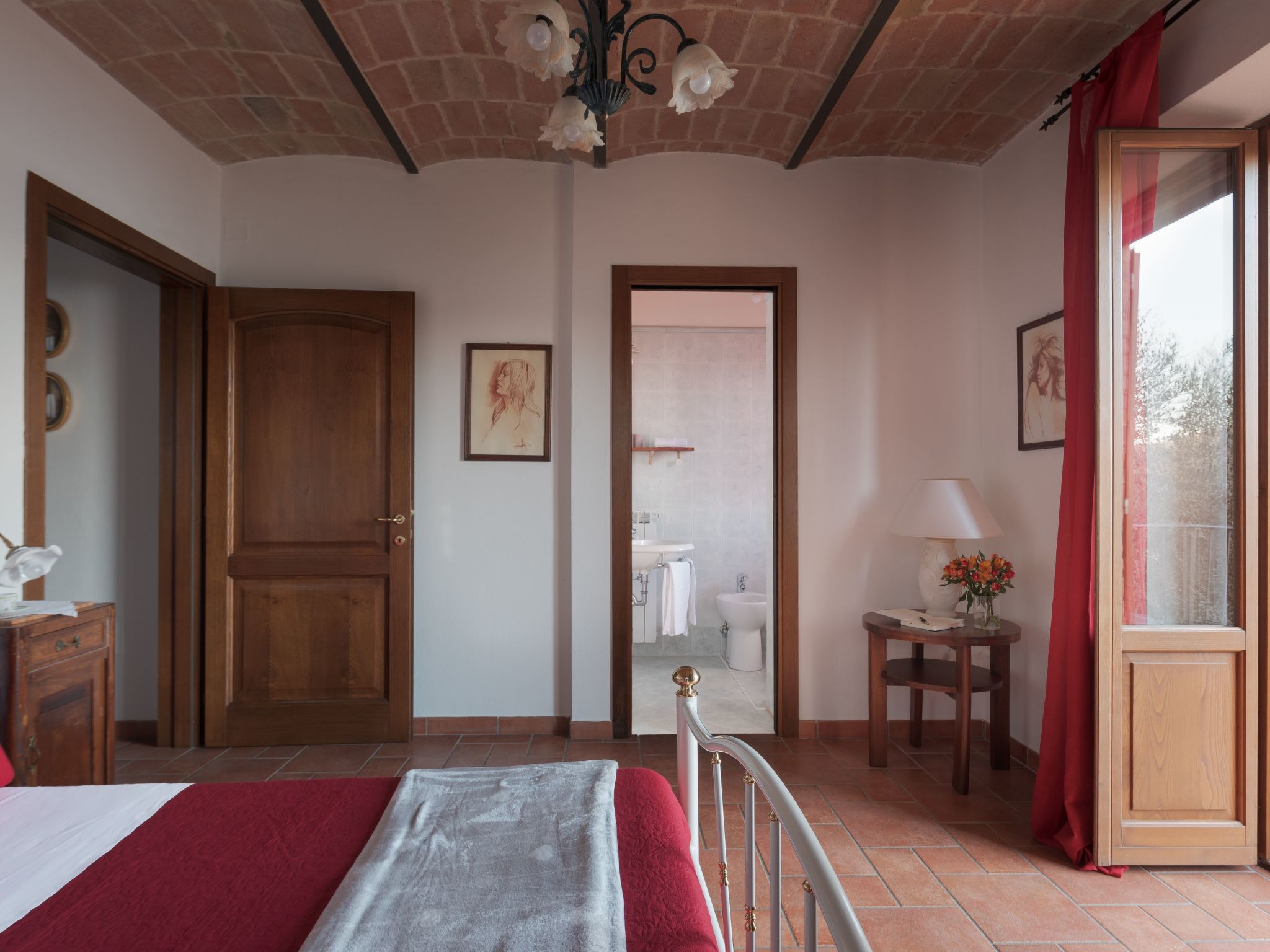 Schöne Wohnung in Magione mit Garten, gemeinschaftlichem Pool und Grill-Binnen