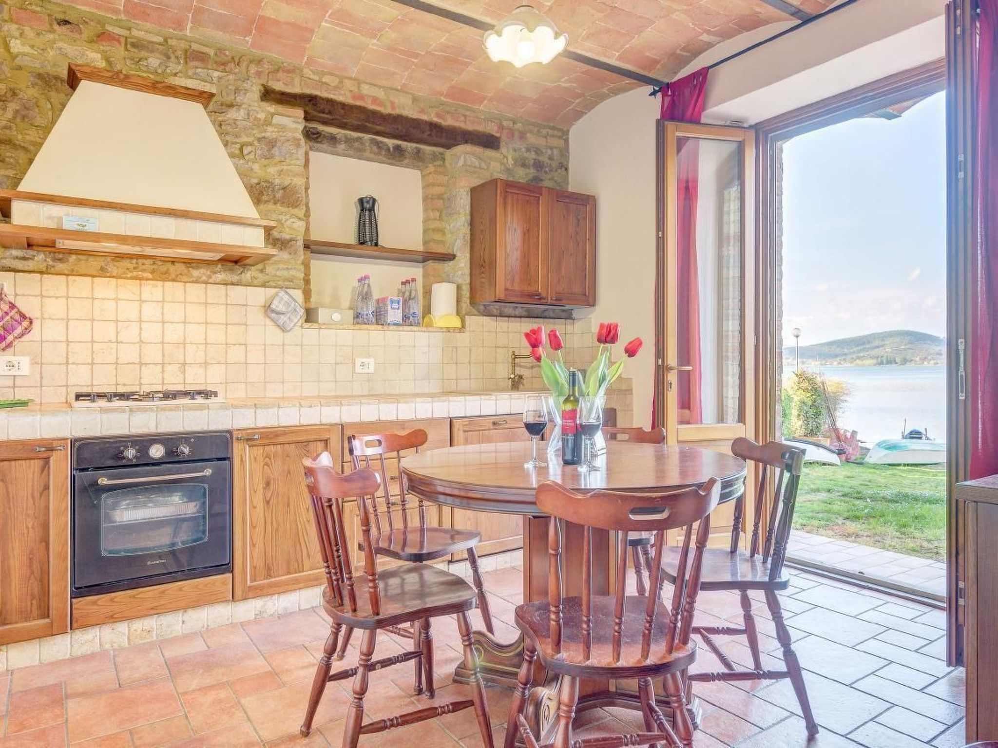 Appartement in Magione mit gemeinschaftlichem Pool, Grill und Garten-Binnen