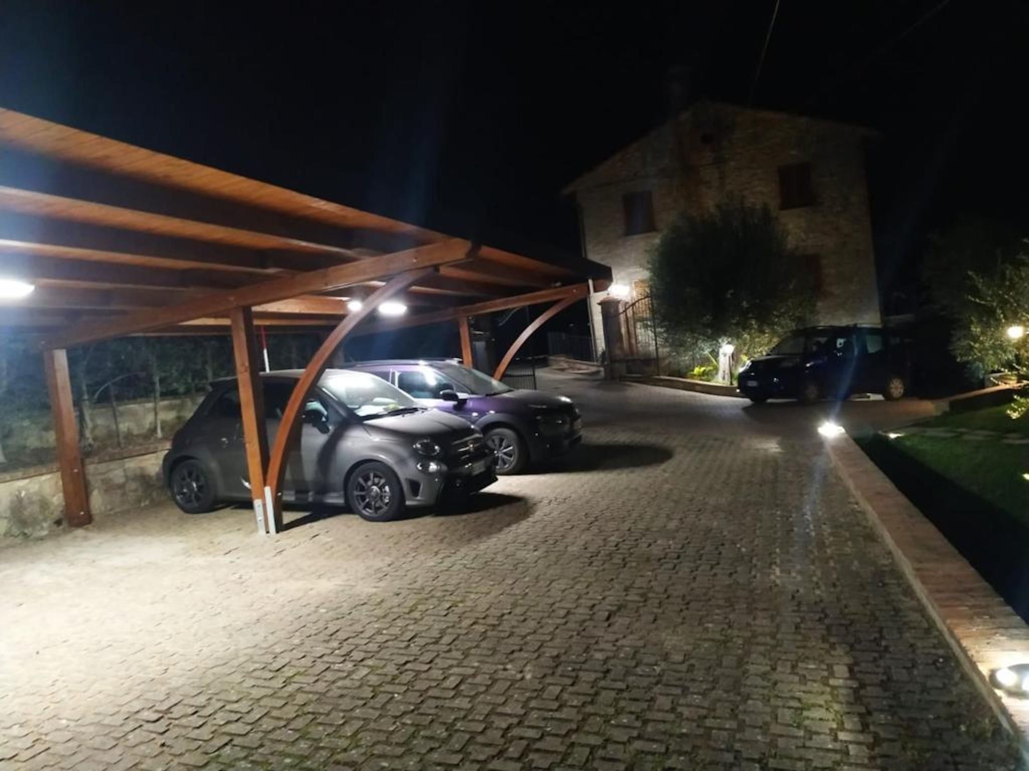 Wohnung in Magione mit Grill, Whirlpool und gemeinschaftlichem Pool-Binnen