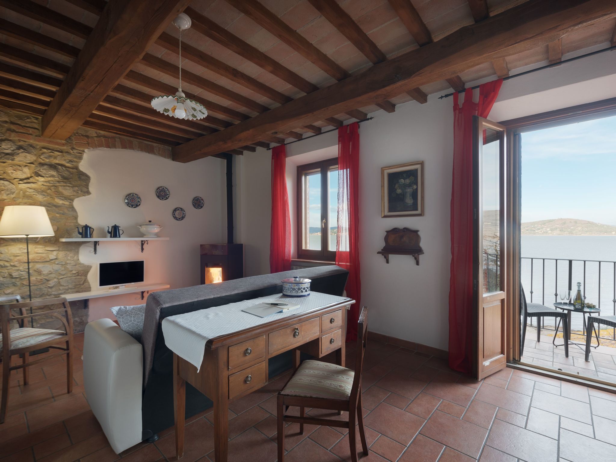 Wohnung in Magione mit Grill, Whirlpool und gemeinschaftlichem Pool-Binnen