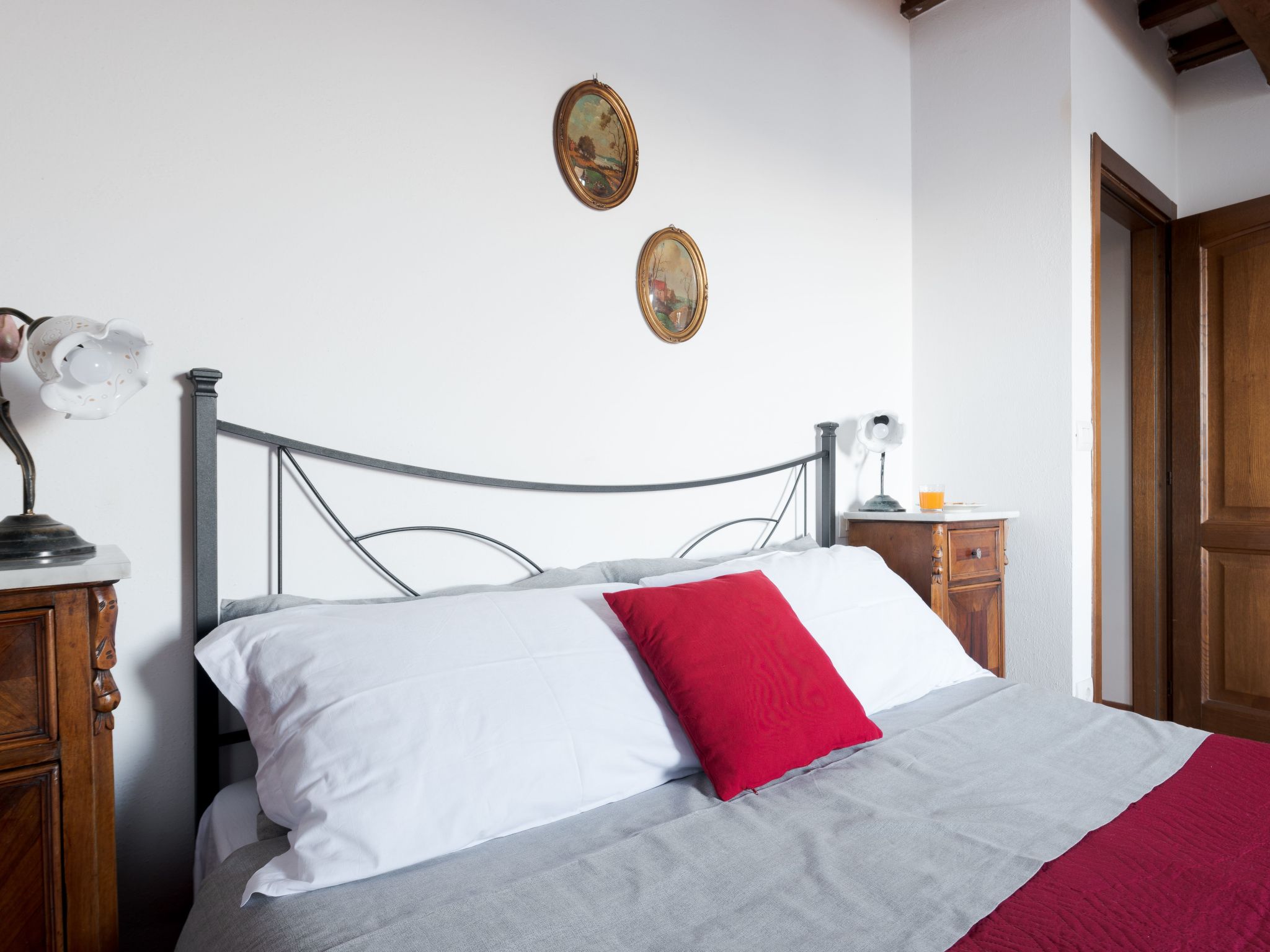 Wohnung in Magione mit Grill, Whirlpool und gemeinschaftlichem Pool-Binnen