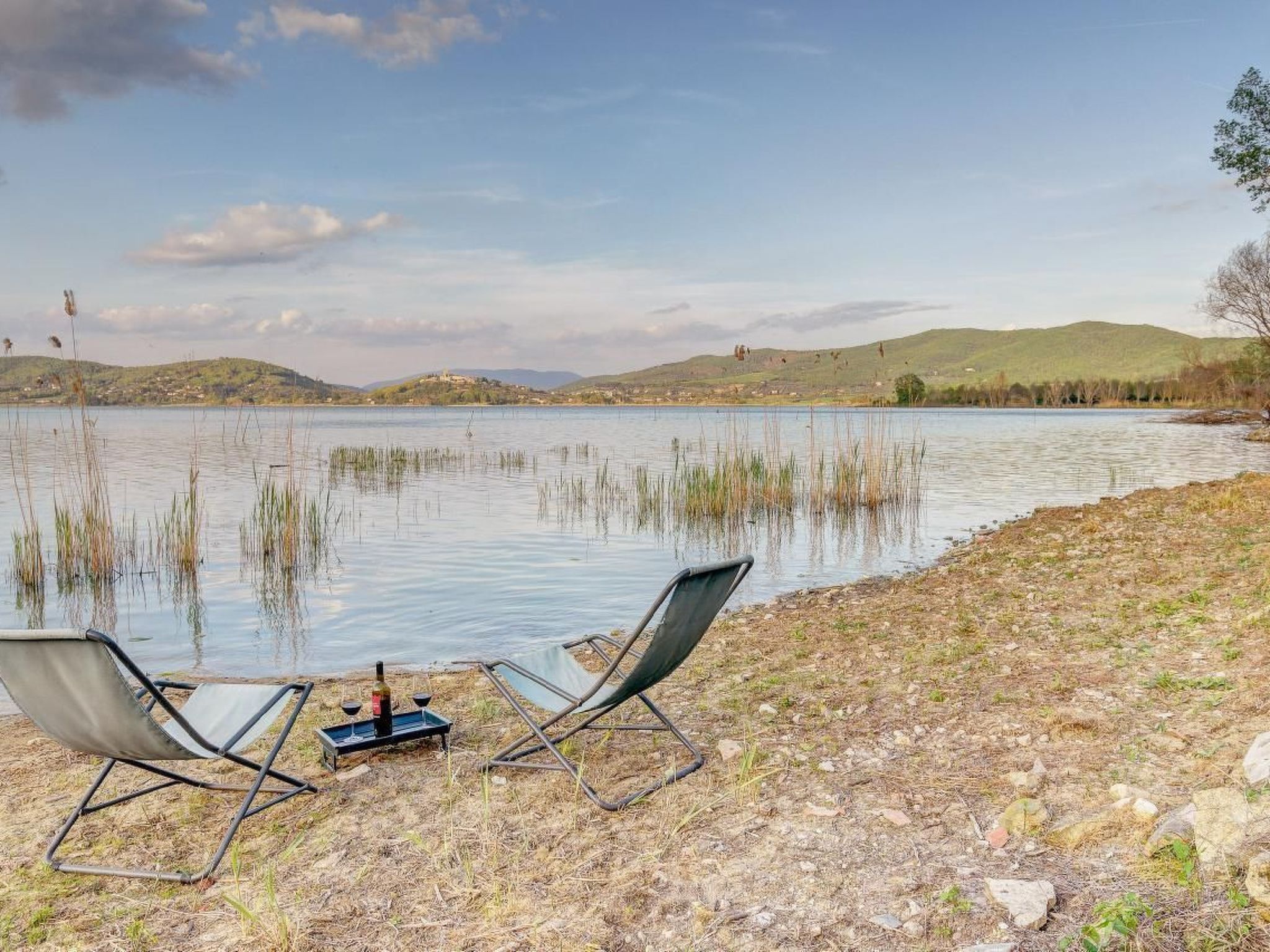 Appartement in Magione mit Grill, Terrasse und Garten-Binnen