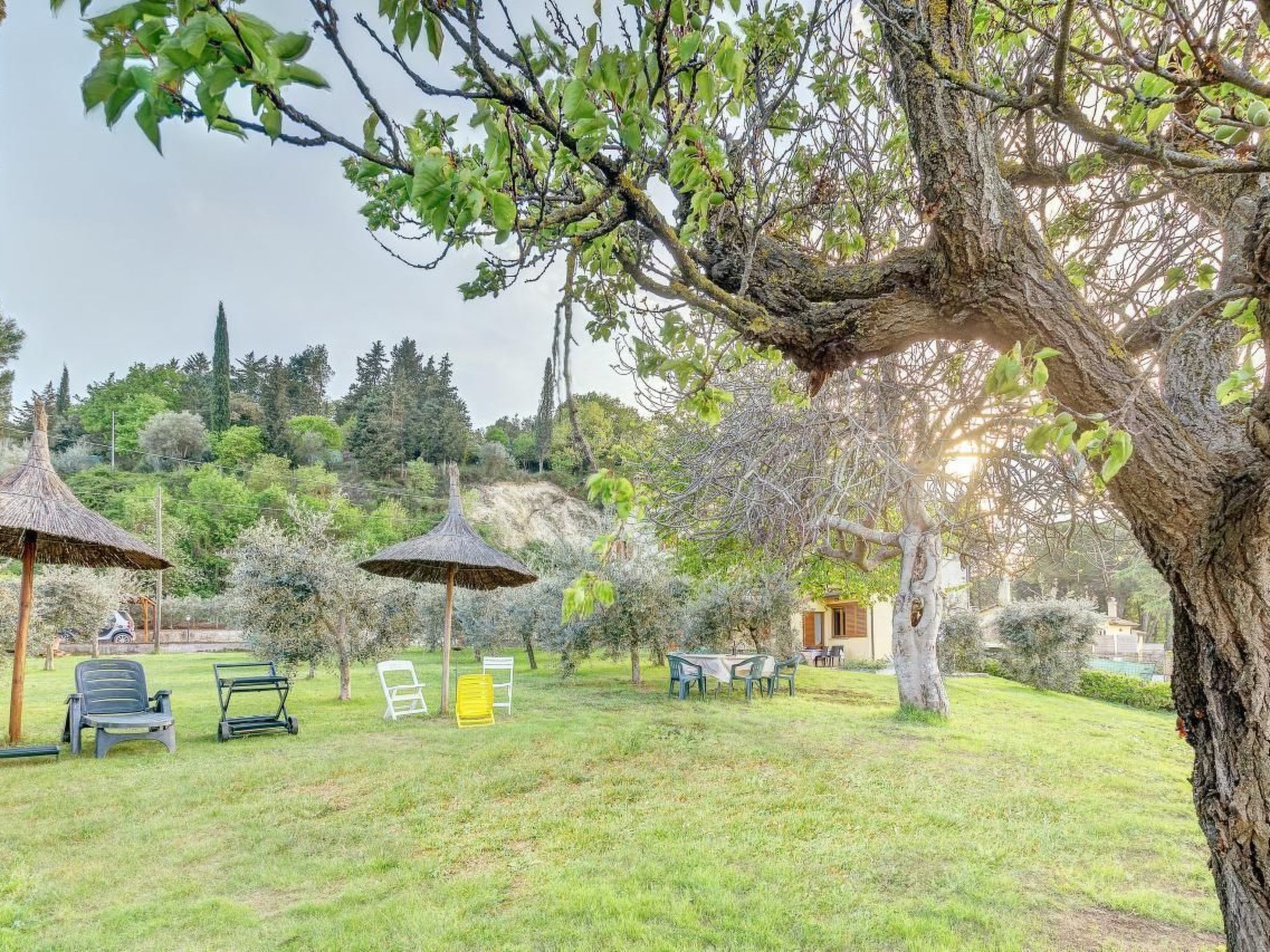 Appartement in Magione mit Grill, Terrasse und Garten-Binnen