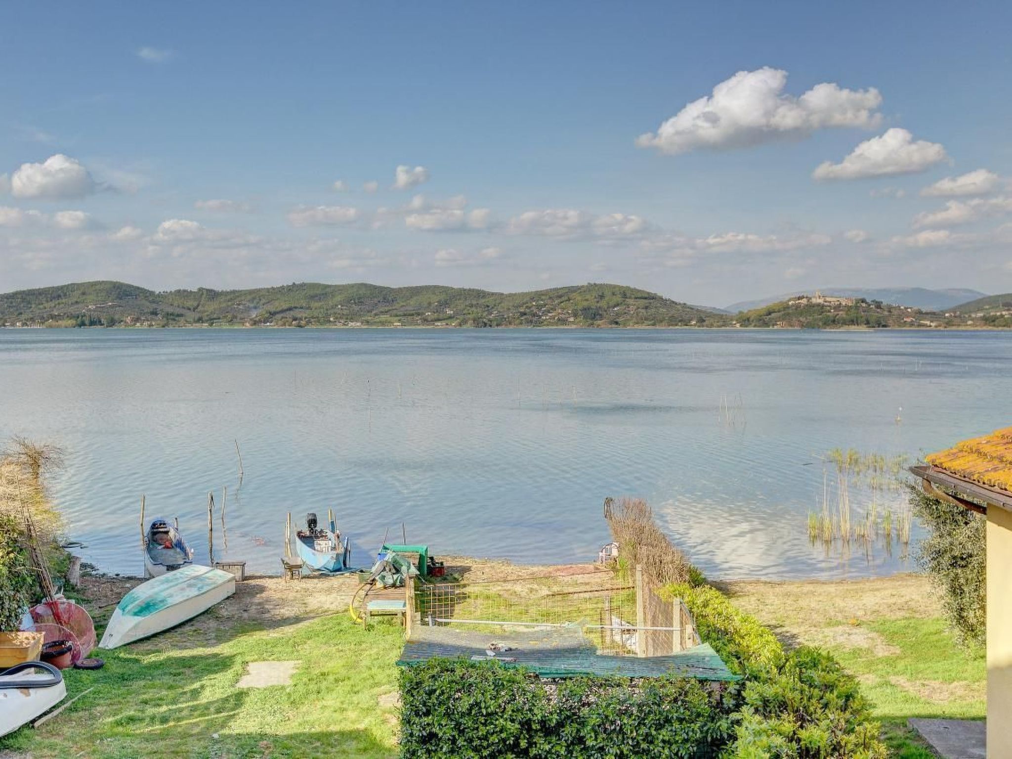 Appartement in Magione mit Grill, Terrasse und Garten-Binnen