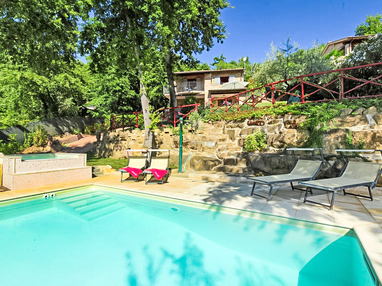 Villa met whirlpool en privézwembad in Magione in Magione