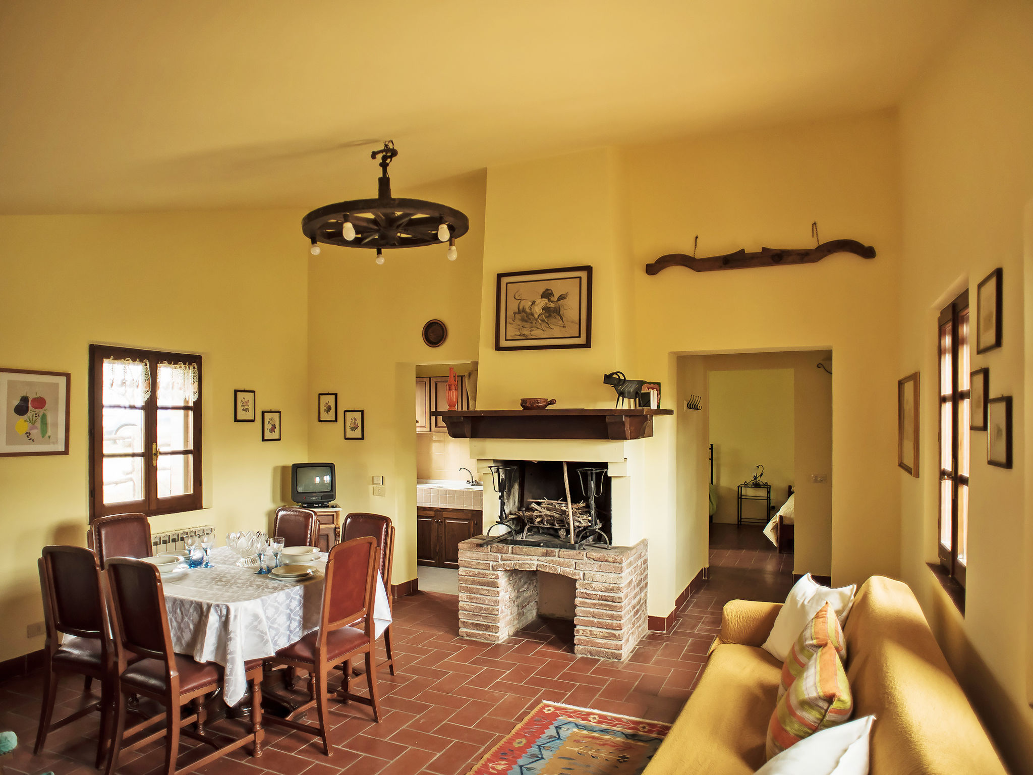 Kitchen / Dining Room