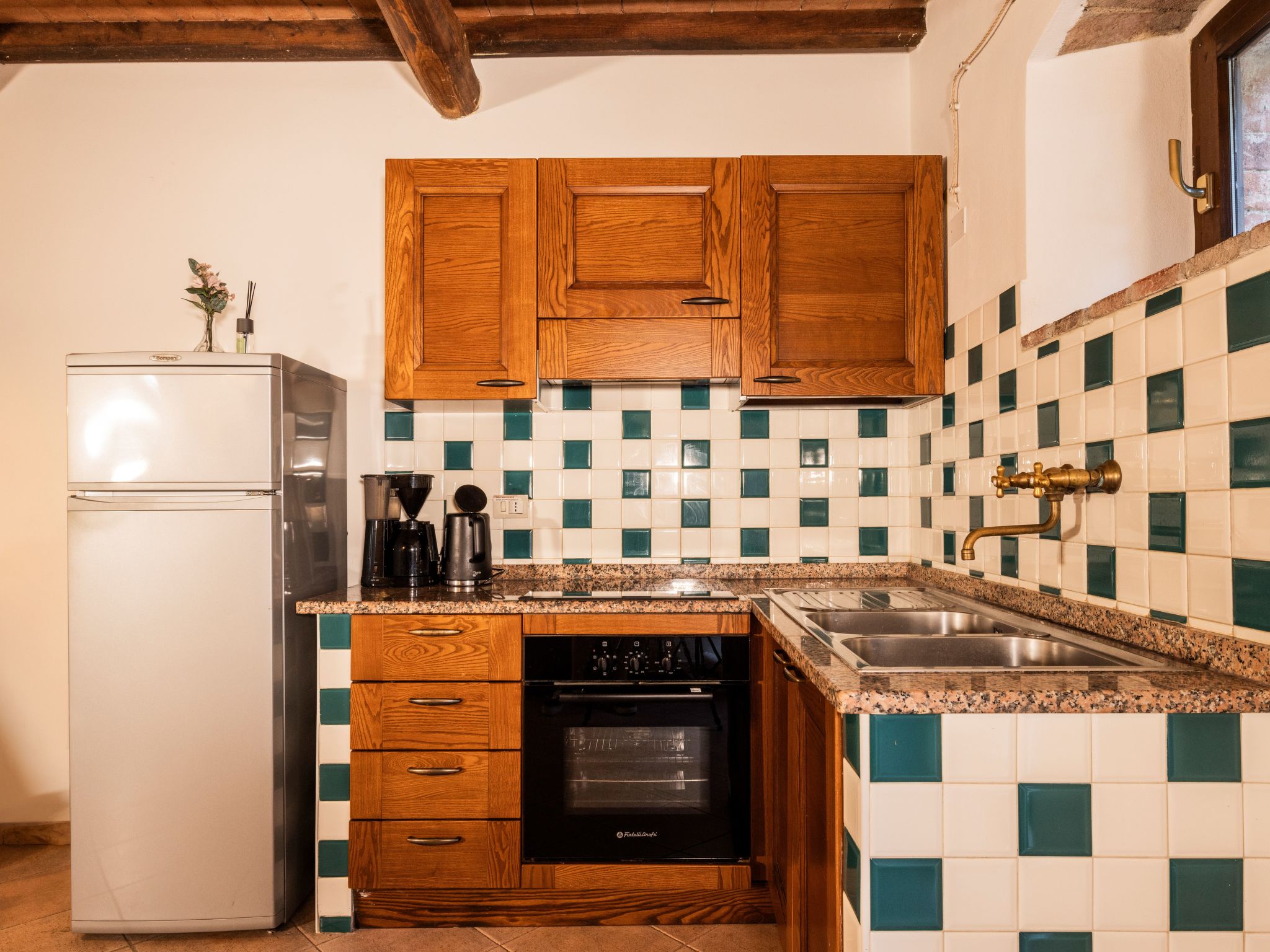 Historisches Bauernhaus mit Pool-Binnen