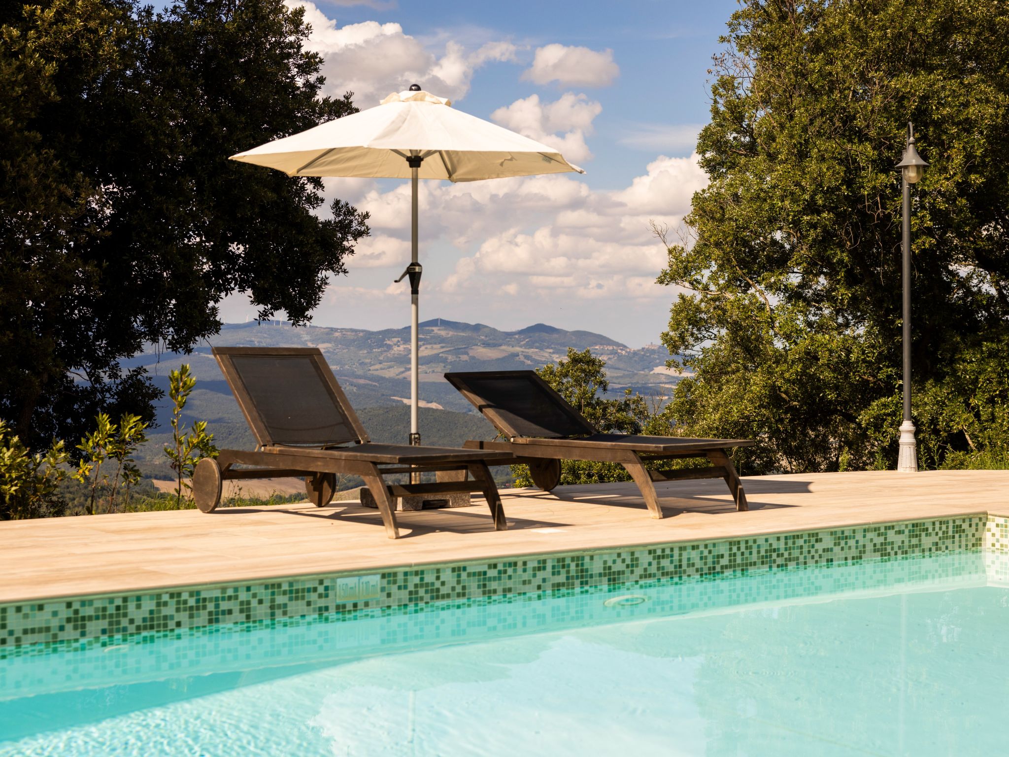 Historisches Bauernhaus mit Pool-Binnen