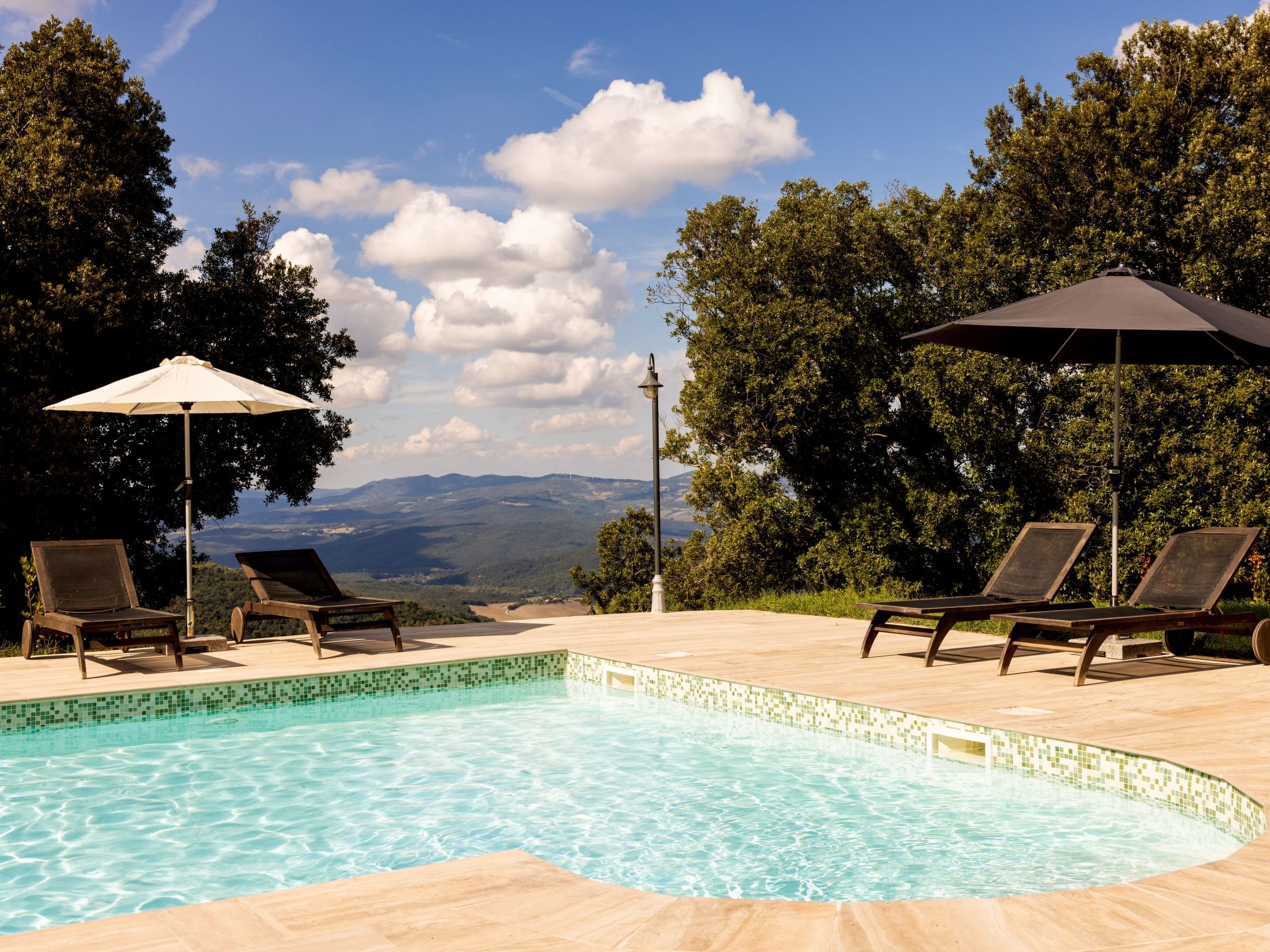 Landgut mit eigenem Parkplatz-Binnen