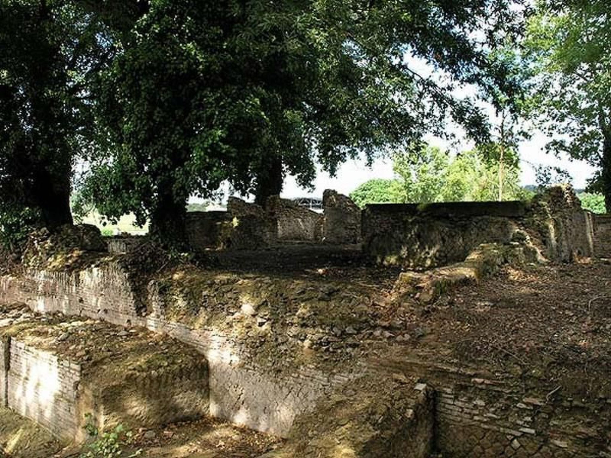 Das Landgut "Casina del Nespolo".-Binnen