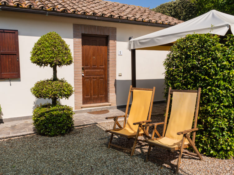 Search and Stay destination Provincia di Viterbo, Lazio - Italy from AU$ 226. Dolce Vita