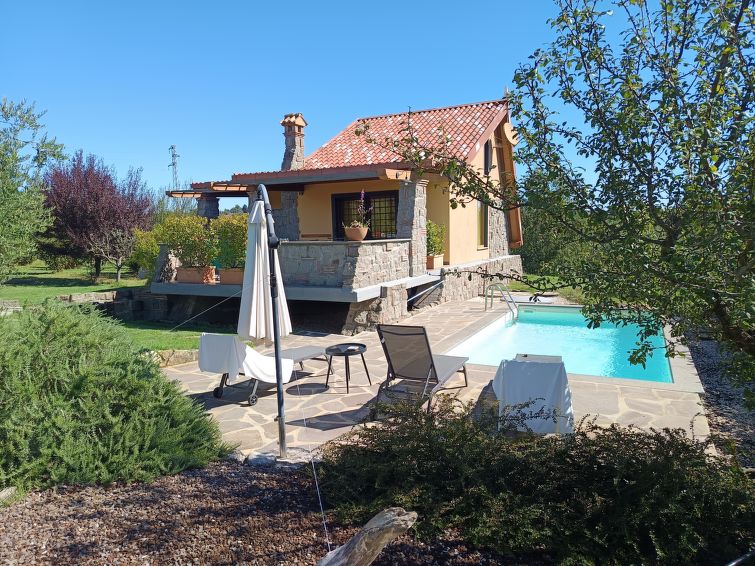 Chalet Melograno met privézwembad bij Lago di Vico in Lago di Vico