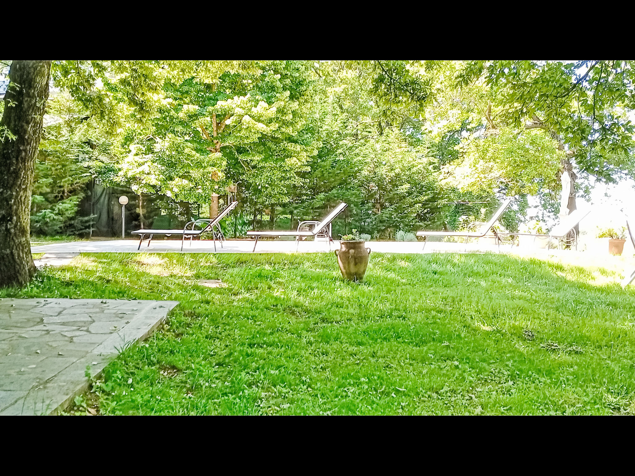 Villa auf dem Seehügel - Buiten