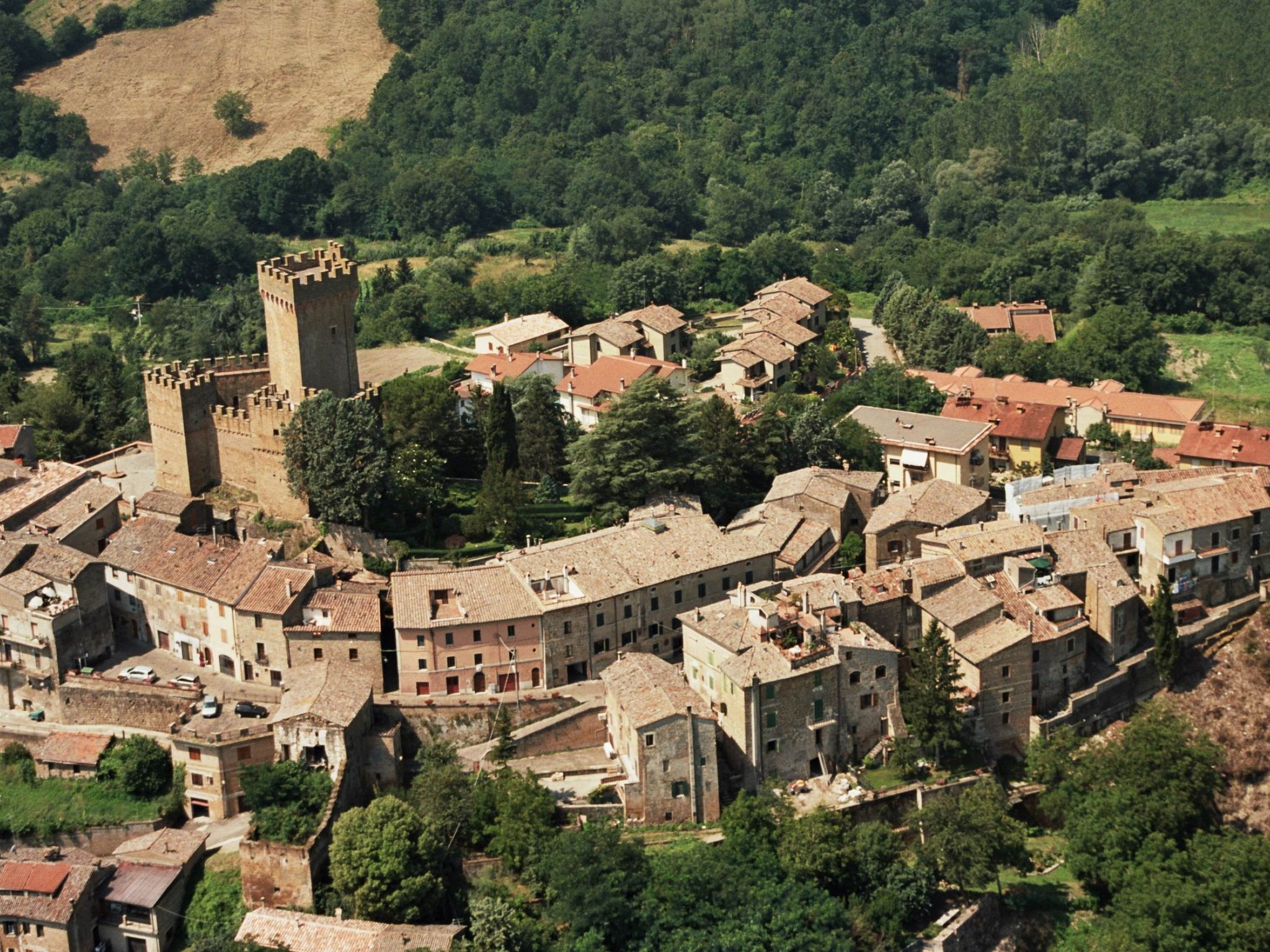 Sprookjesachtig verblijf in een 15e-eeuws kasteel met zwembad in Lazio - foto 19