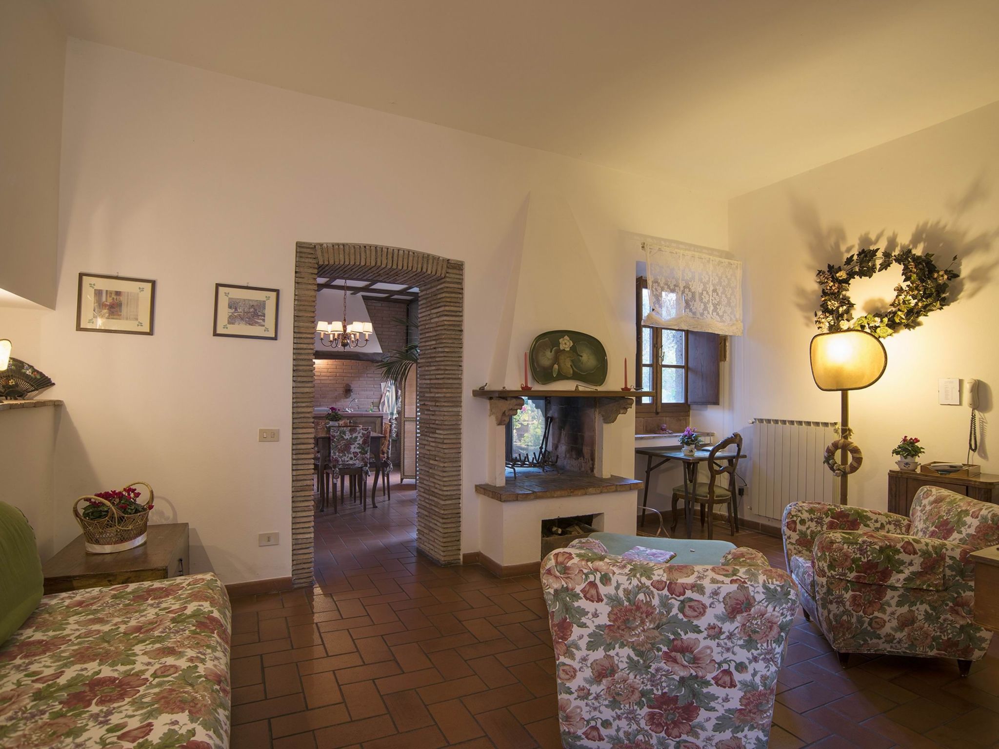 Komfortable Unterkunft in einem Schloss, Schwimmbad - Image 3