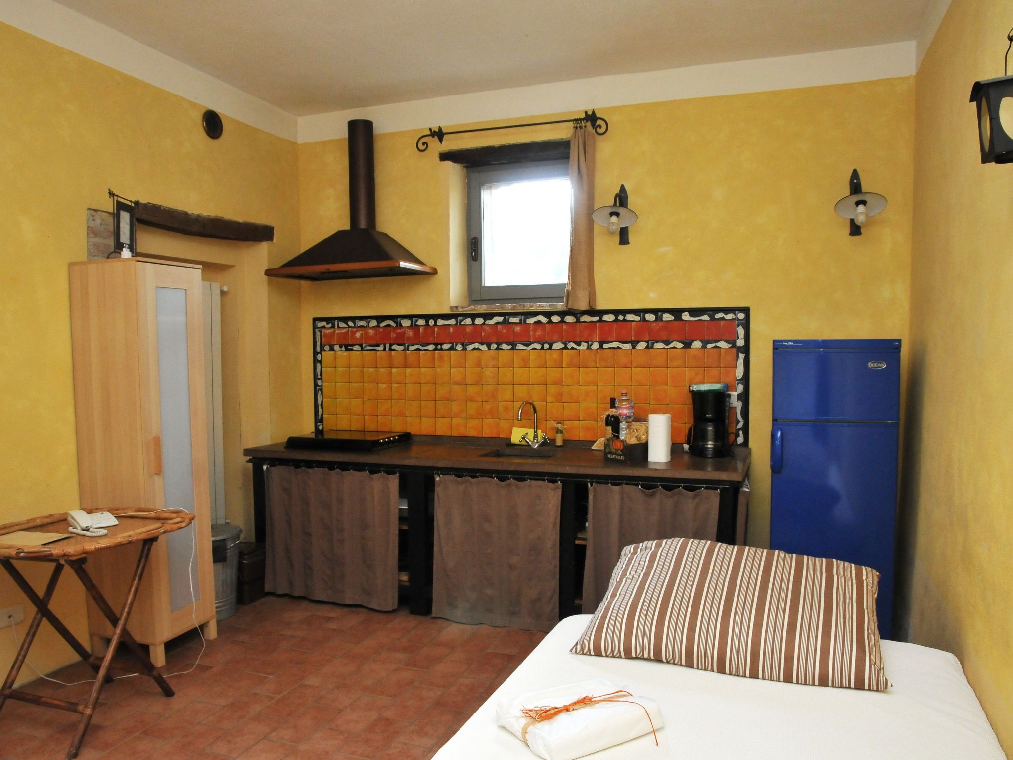 Wohnung in Castiglione Del Lago mit Grill, gemeinsamem Pool und Terrasse-Binnen