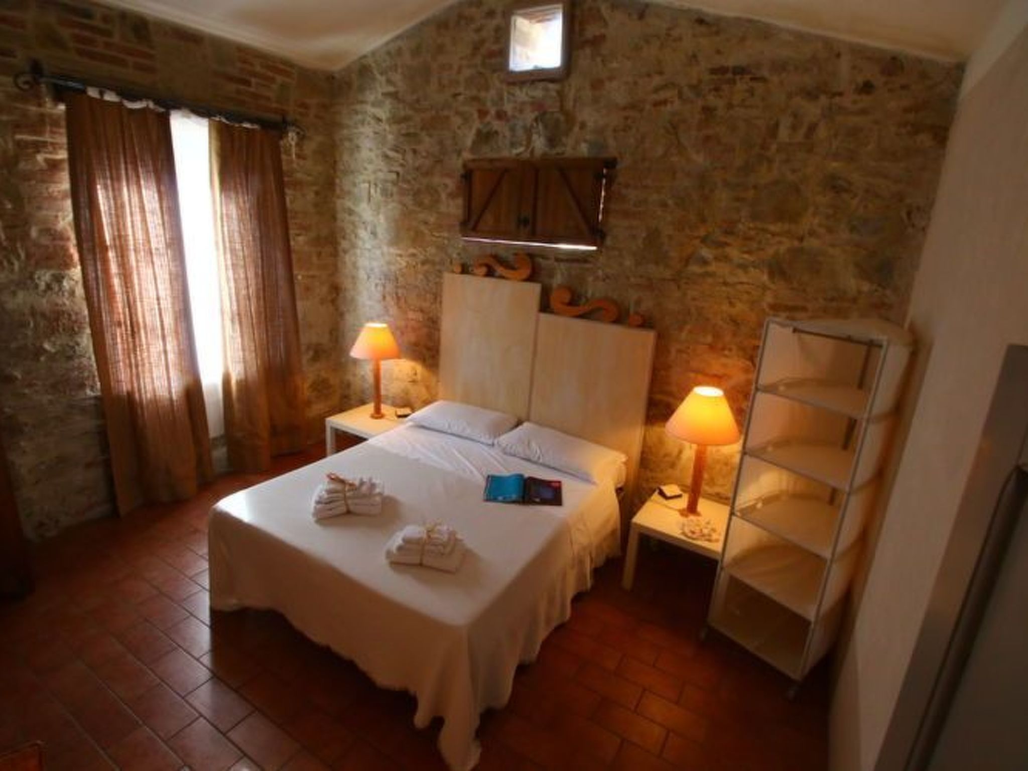 In Castiglione Del Lago mit Garten, Grill und Terrasse-Binnen