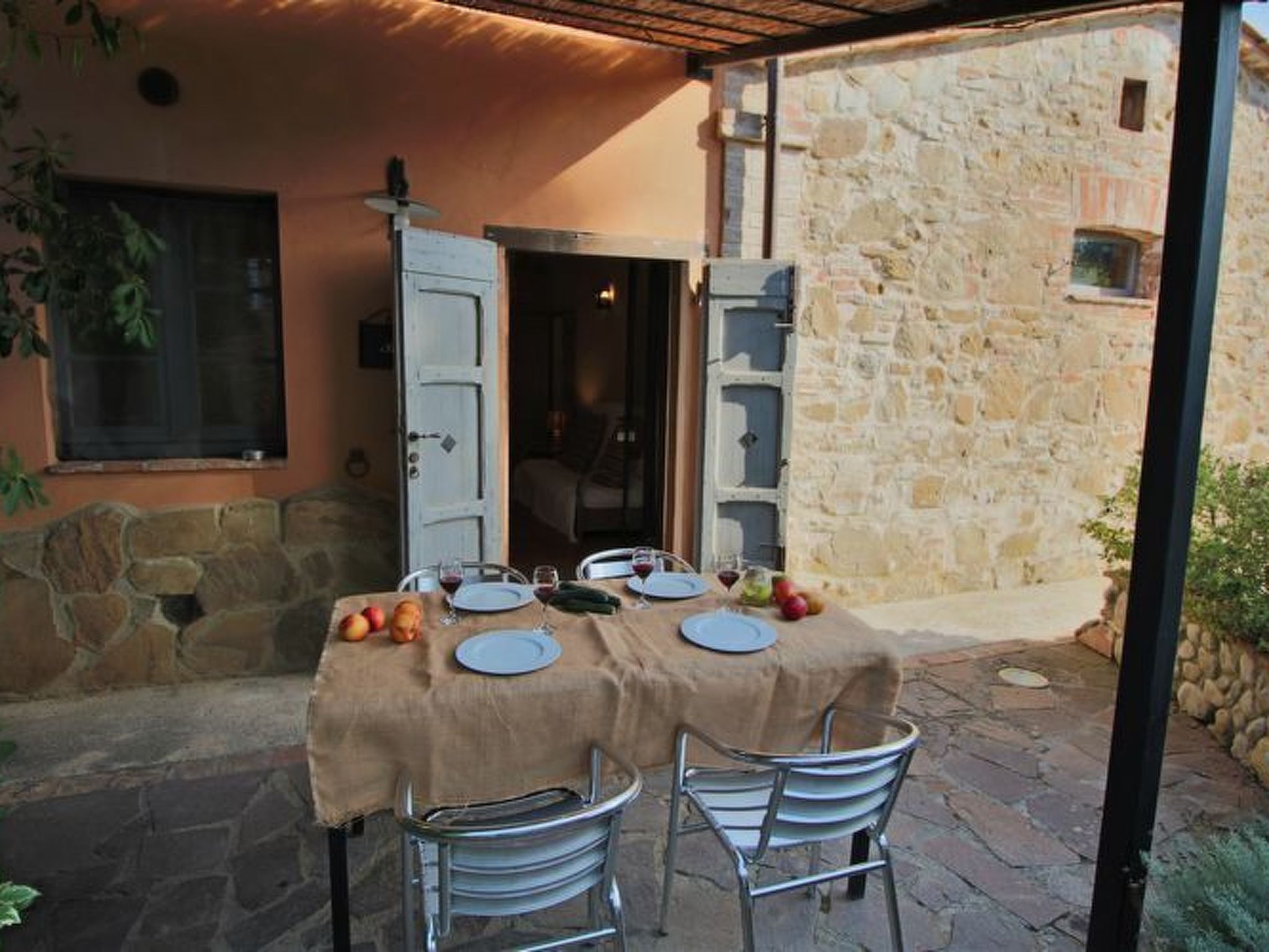 In Castiglione Del Lago mit Garten, Grill und Terrasse-Binnen