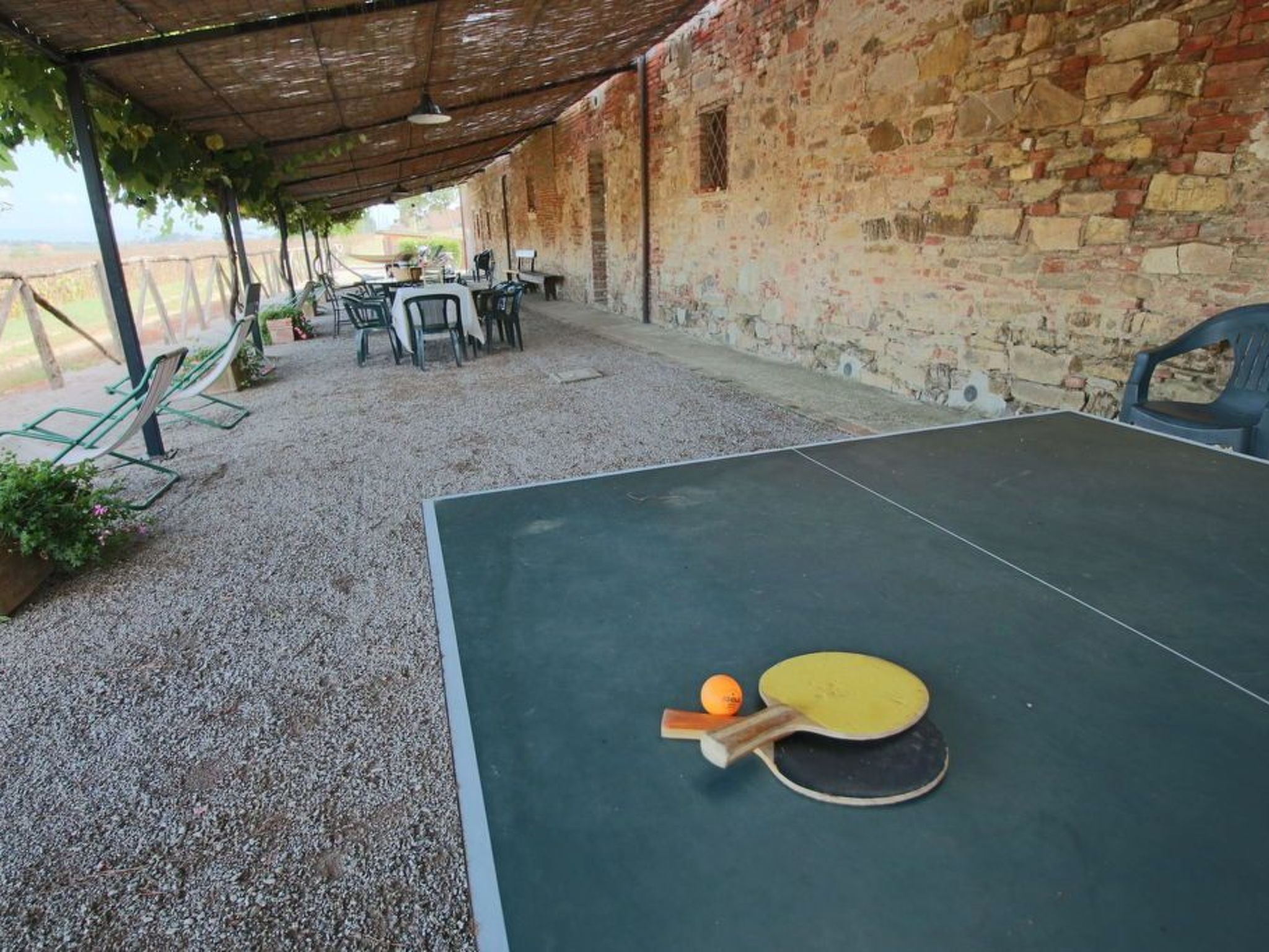 In Castiglione Del Lago mit Garten, Grill und Terrasse-Binnen