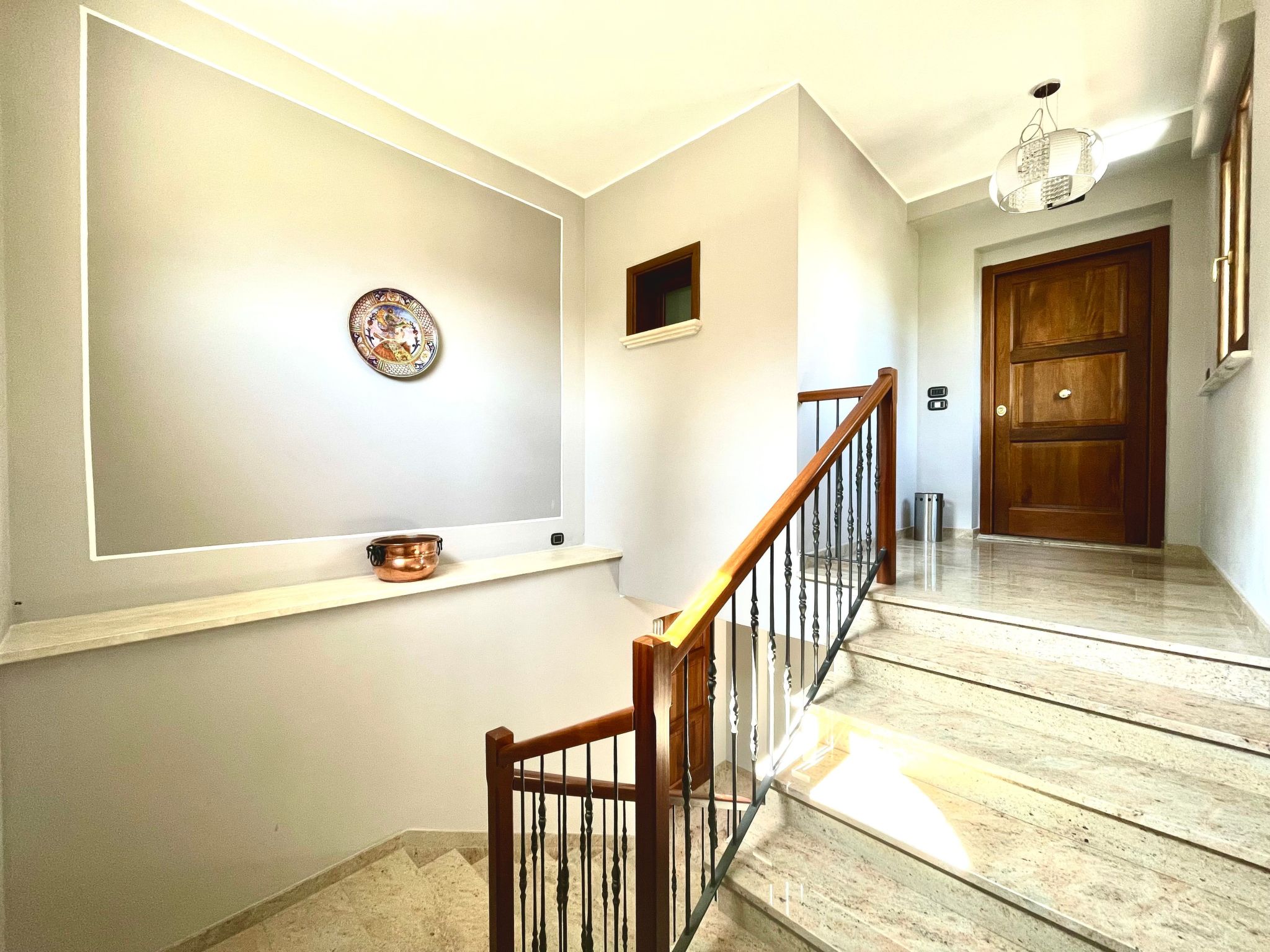 GROSSE LUXUSWOHNUNG-Outside