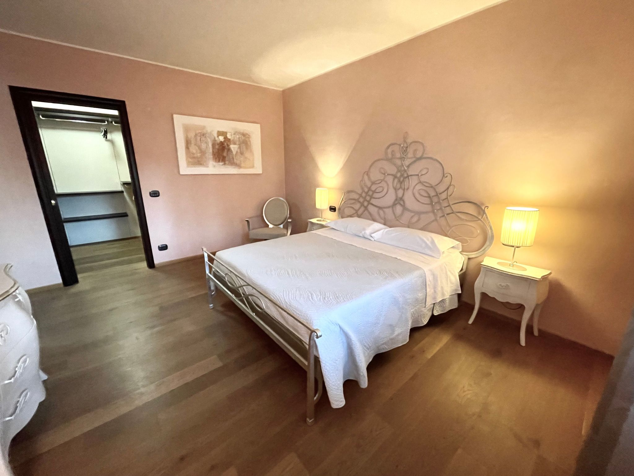 GROSSE LUXUSWOHNUNG-Inside