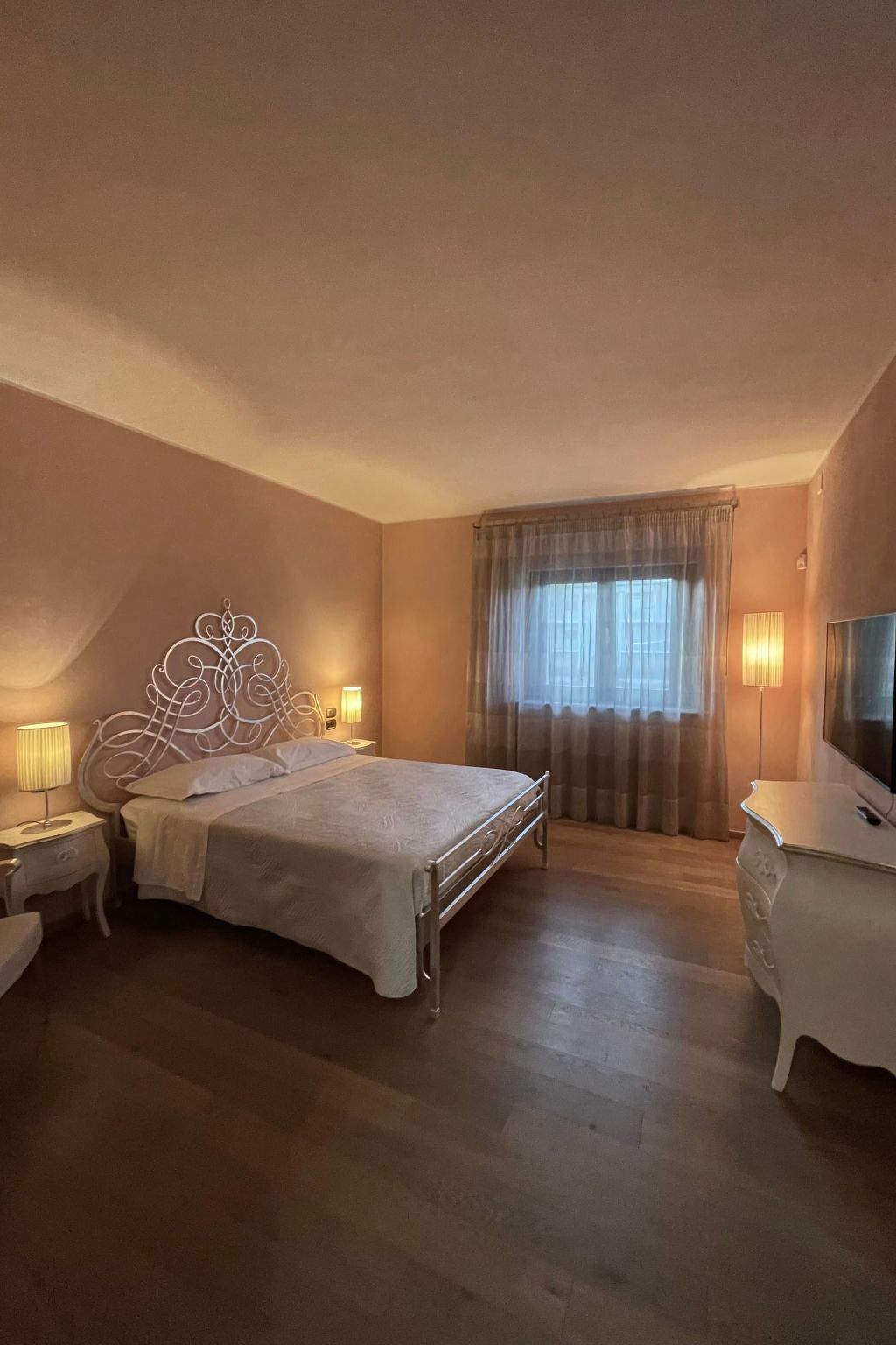 GROSSE LUXUSWOHNUNG-Inside