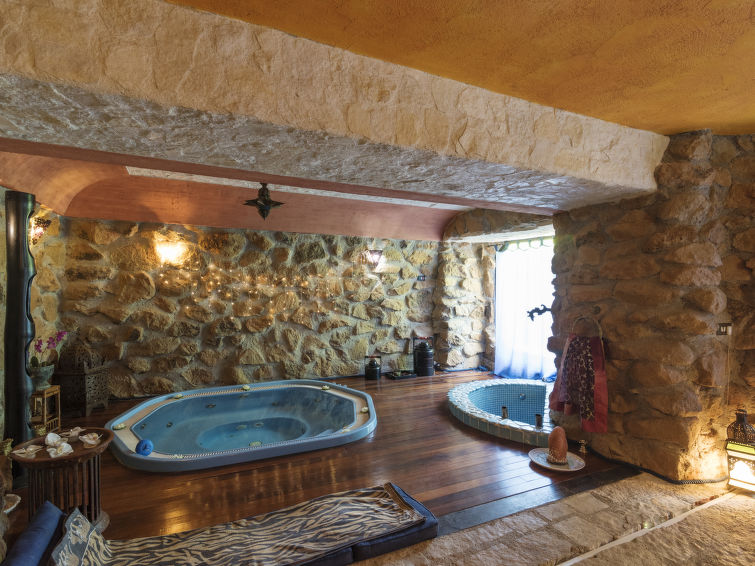 Pool Indoor