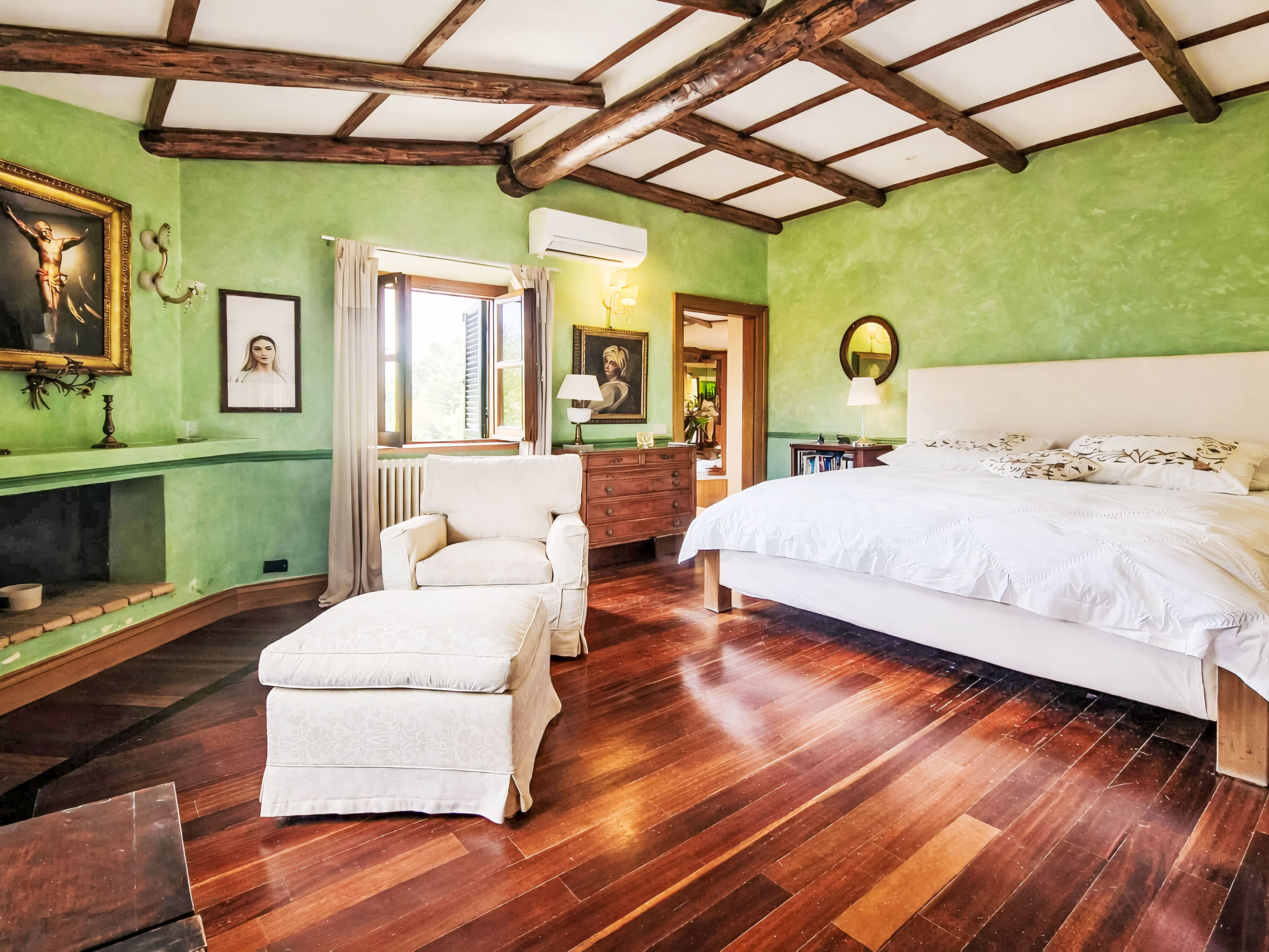 Luxury Villas near Rome