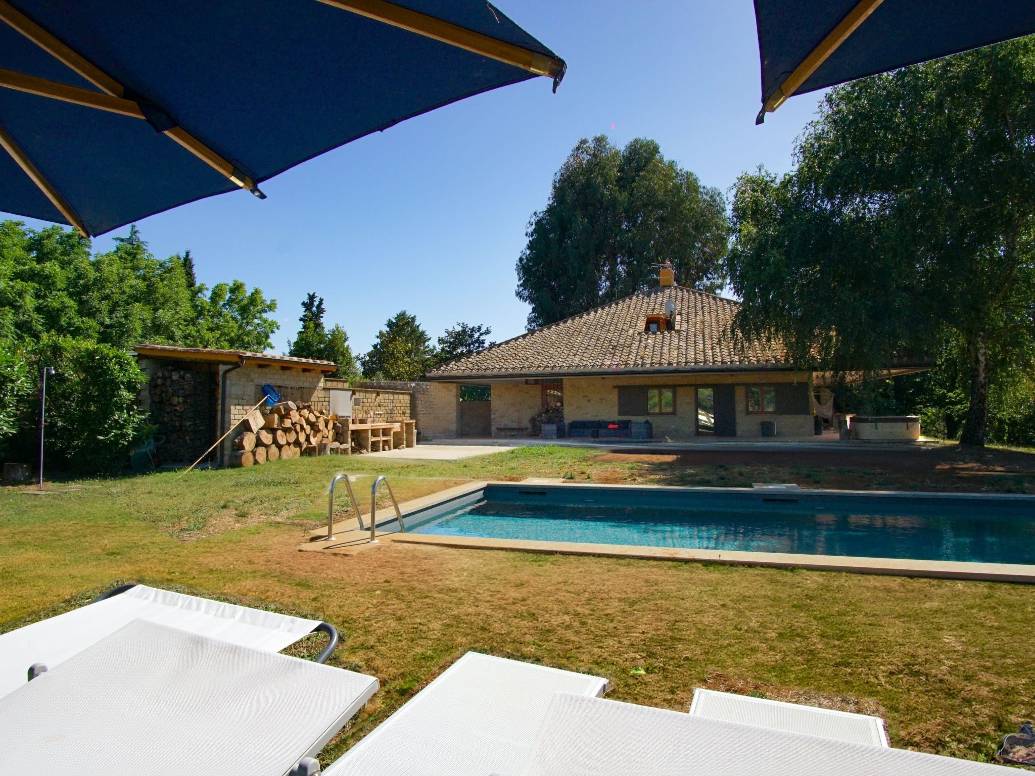 Vakantiehuis met privé zwembad in Manziana/Canale Monterano (Italië) voor 8 personen