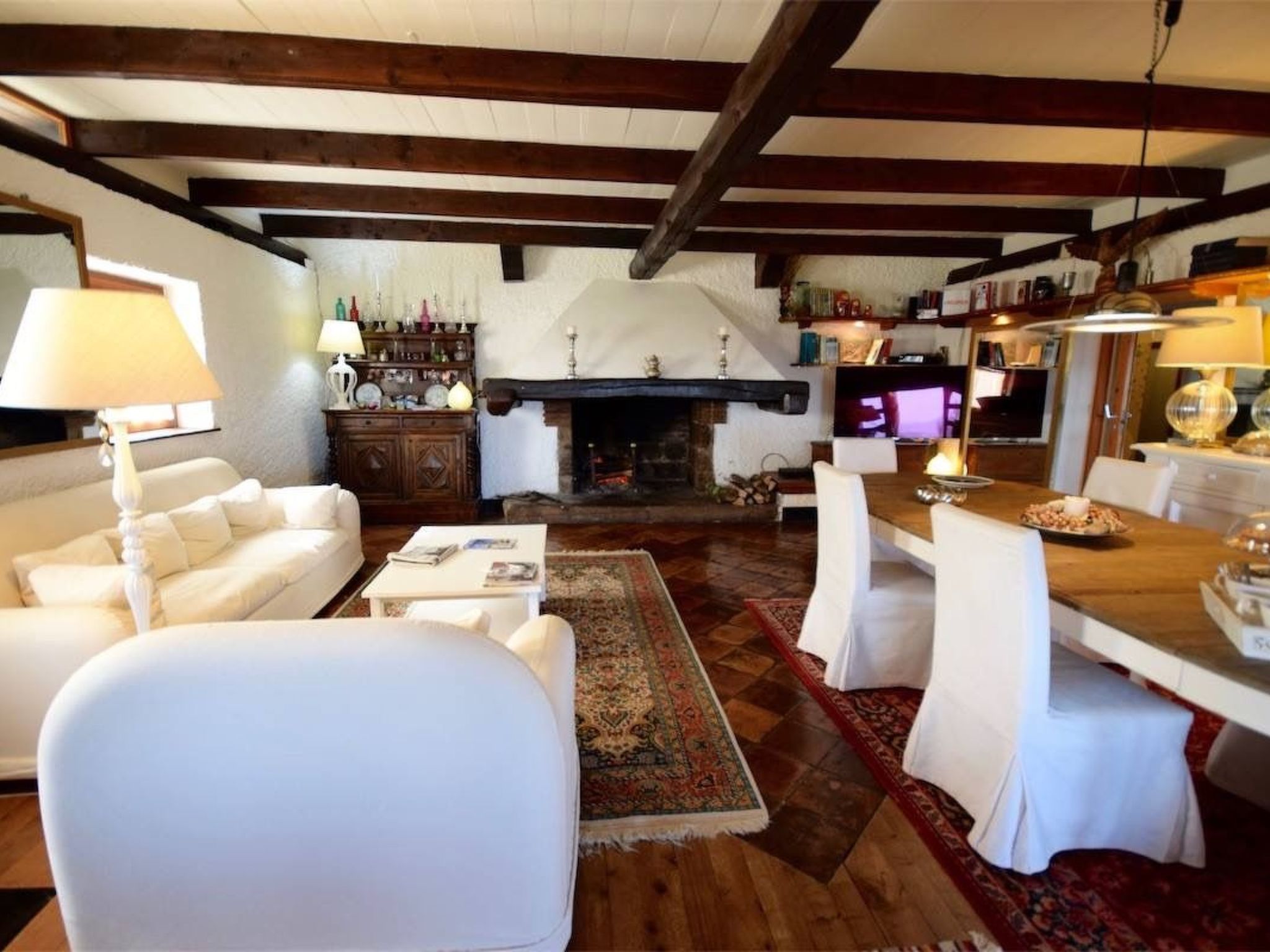 Ferienvilla mit Garten, Grill und Terrasse-Image-tags.info